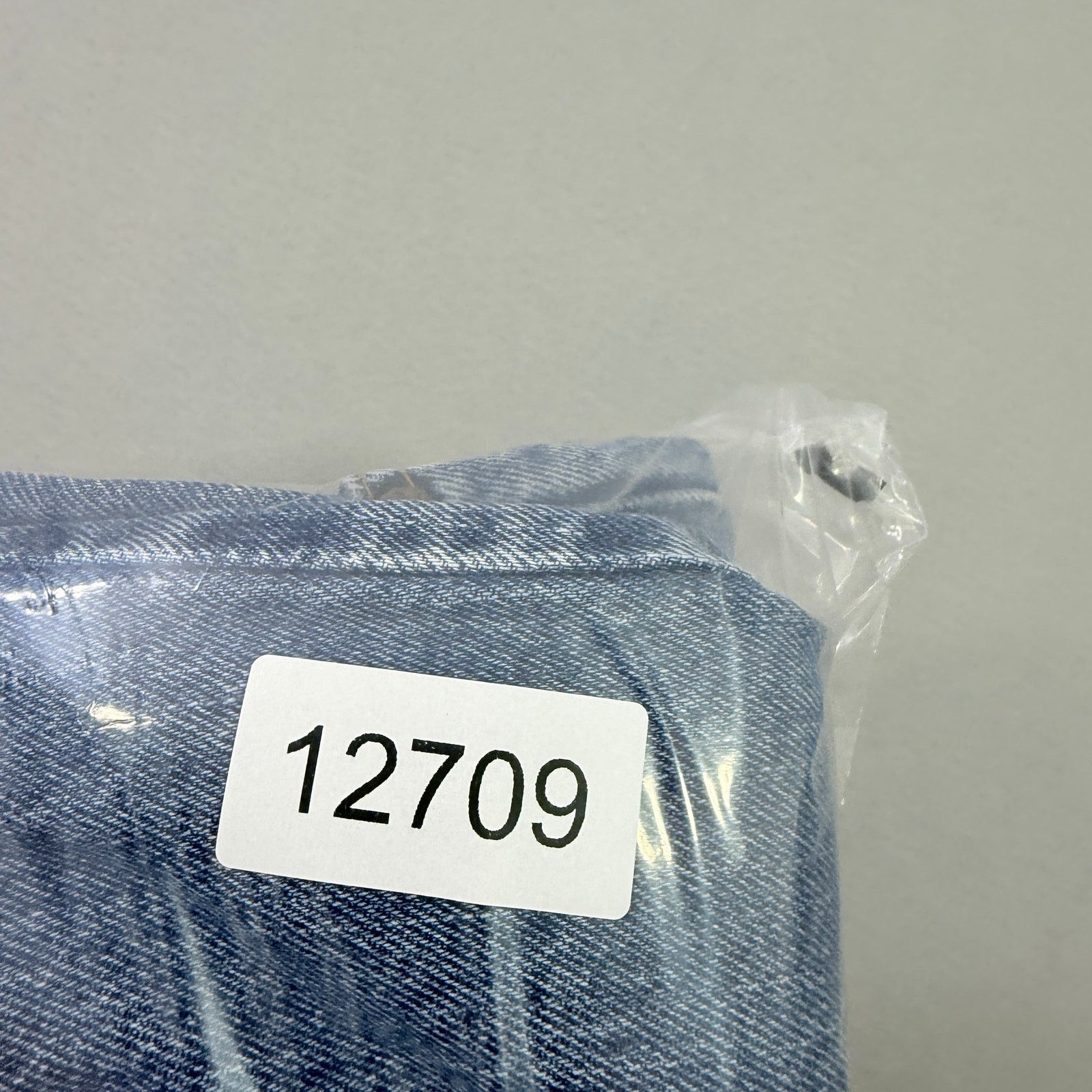 Levi's Vintage Levis 550 Jeans Womens 10 Mis L Relaxed Tapered Leg Size 32" / US 10 / IT 46 - 11 Thumbnail