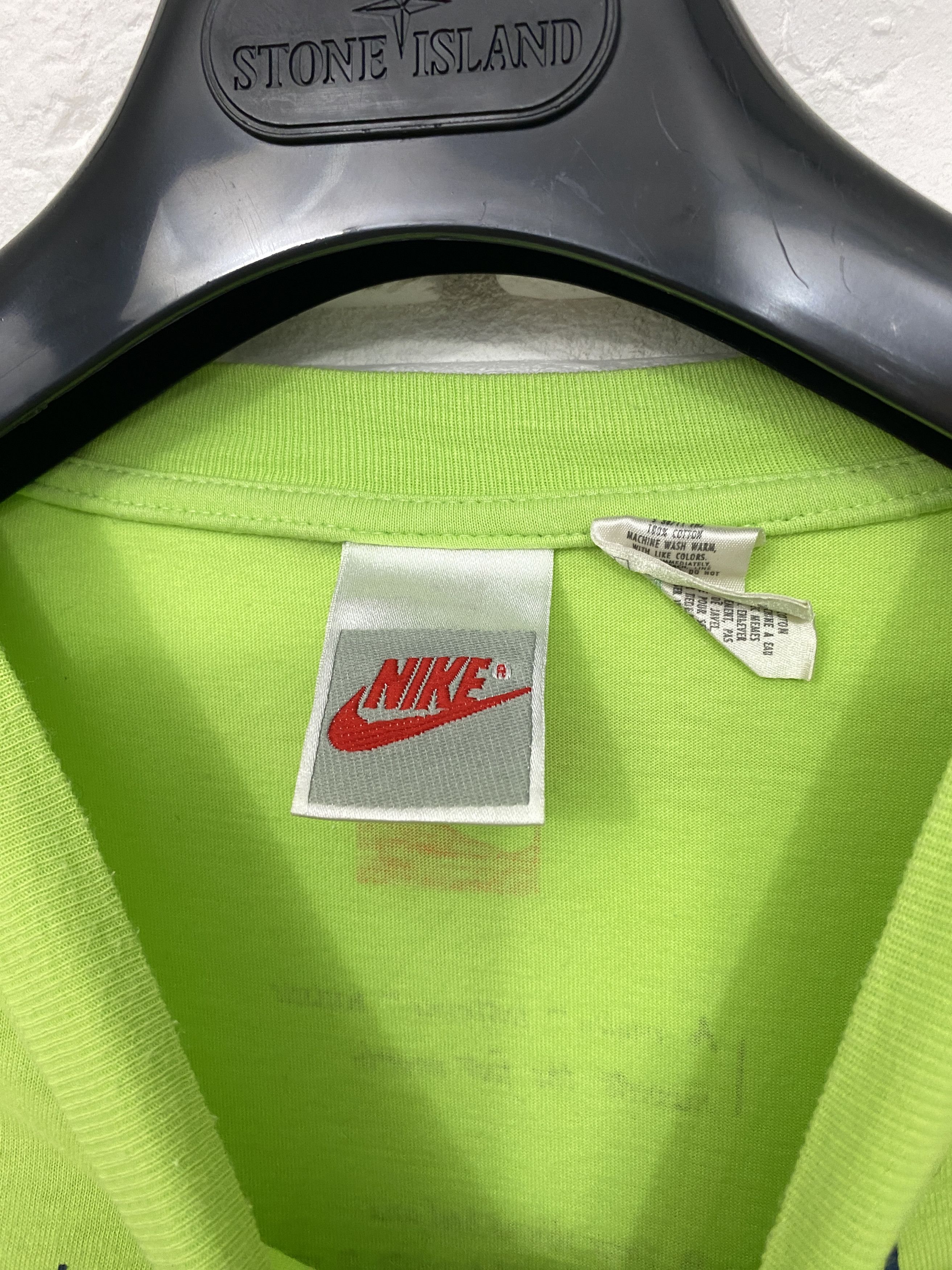 Nike Men's Nike T-Shirt Short Sleeve Big Logo Footprint Size L Size US L / EU 52-54 / 3 - 4 Thumbnail