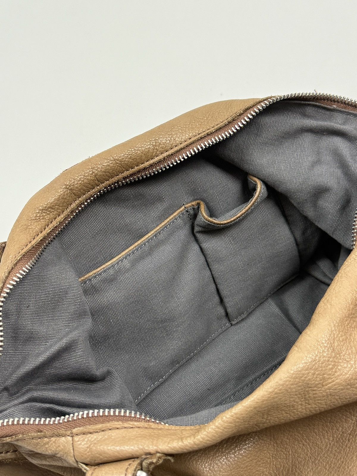 LIEBESKIND BERLIN Y2K Liebeskind Berlin Leather Carabiner Crossbody Hobo Bag Size ONE SIZE - 15 Thumbnail