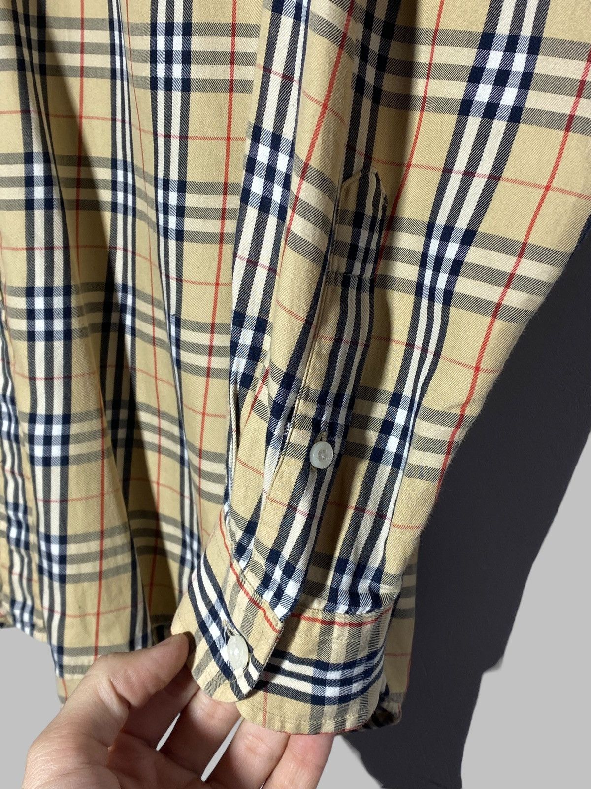 Burberry VINTAGE BURBERRY LONDON NOVA CHECK SHIRT M UK DRILL STYLE Size US M / EU 48-50 / 2 - 6 Thumbnail