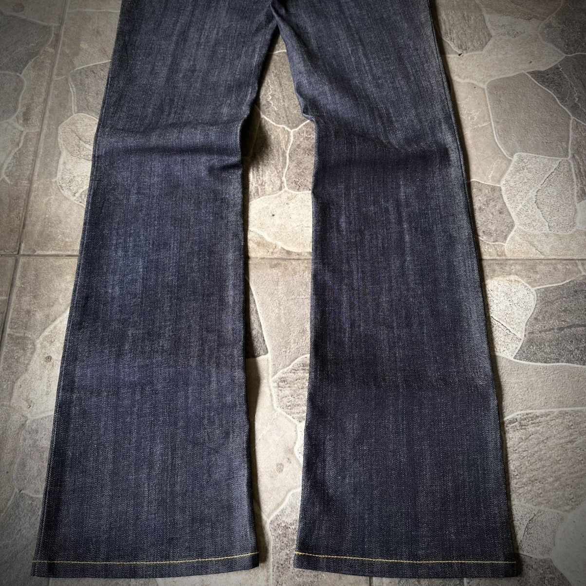 Louis Vuitton Vintage Louis Vuitton Boot cut Jeans Raw Indigo Size US 28 / EU 44 - 7 Thumbnail