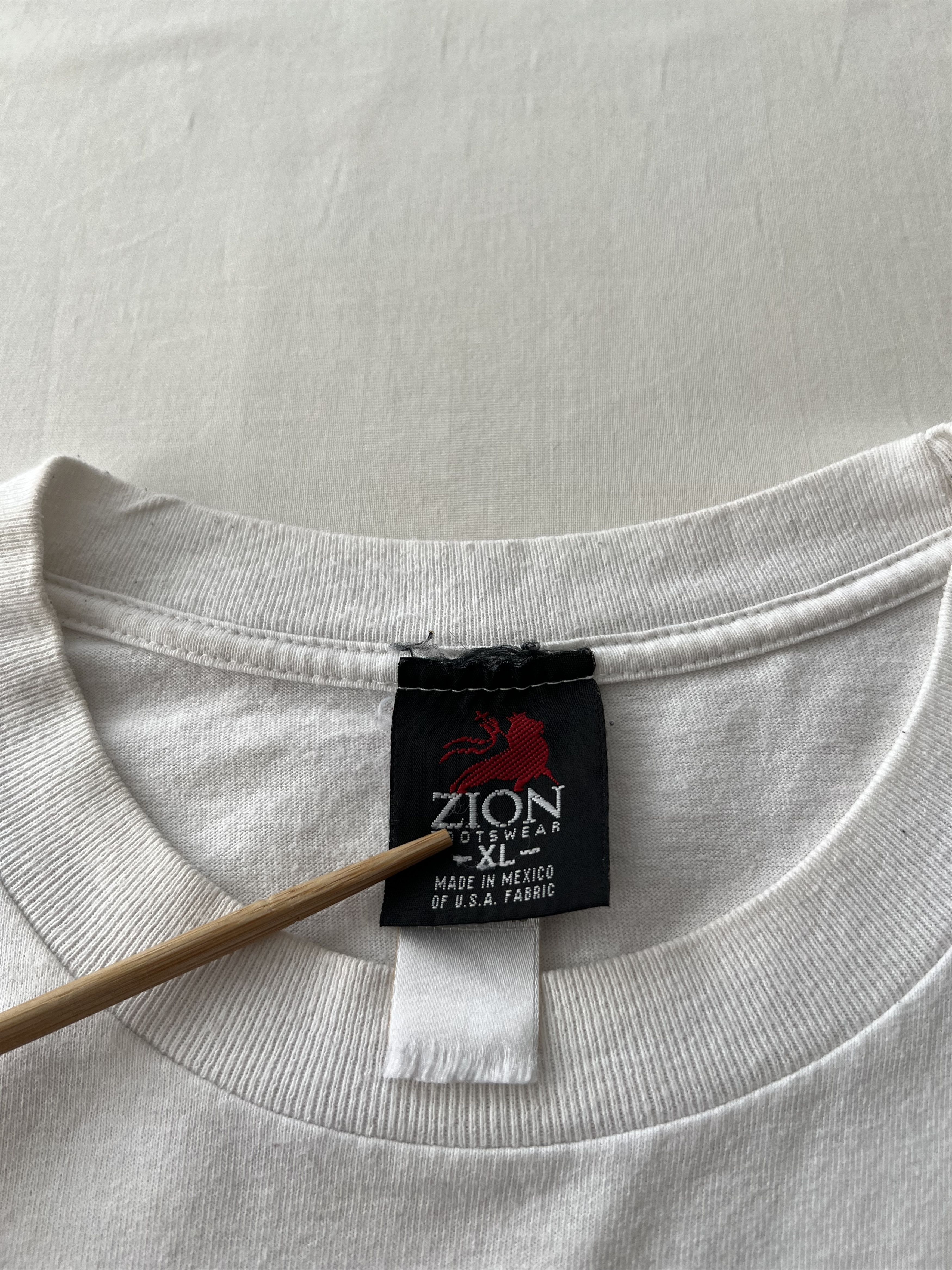 Band Tees Vintage 2000 Bob Marley Jamaica White T-shirt Size US XL / EU 56 / 4 - 17 Thumbnail