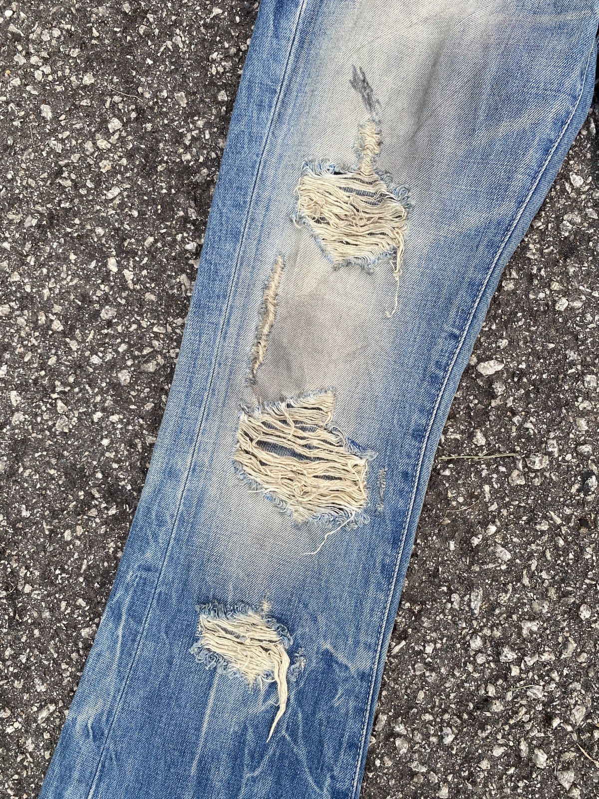 Japanese Brand × Tornado Mart × Vanquish Vanquish Japan Blue Washed Distressed Flare Denim Size US 32 / EU 48 - 6 Thumbnail