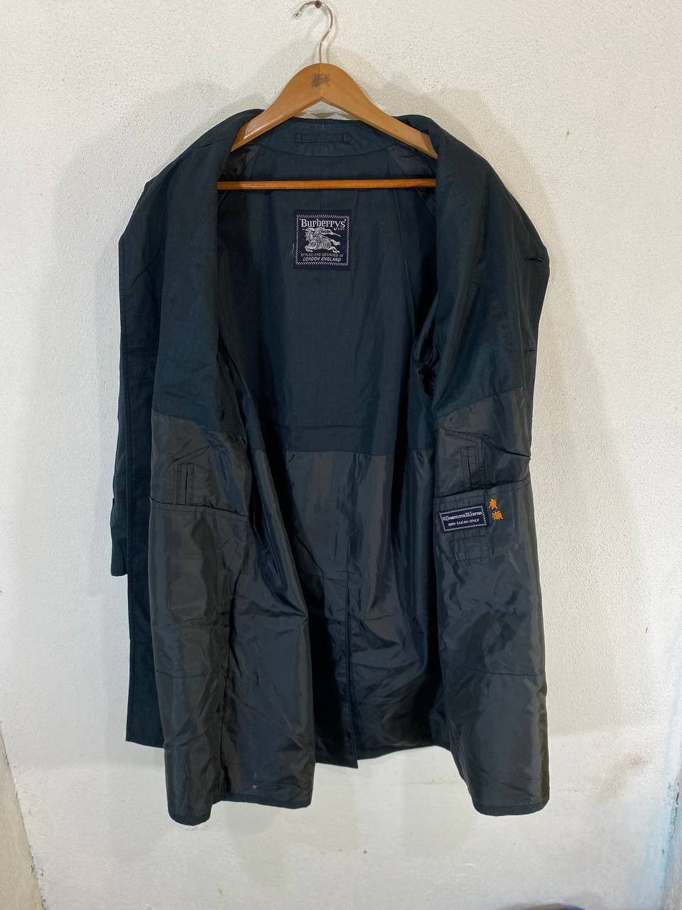 Burberry Prorsum vintage burberrys trench coat nice design Size US L / EU 52-54 / 3 - 5 Thumbnail