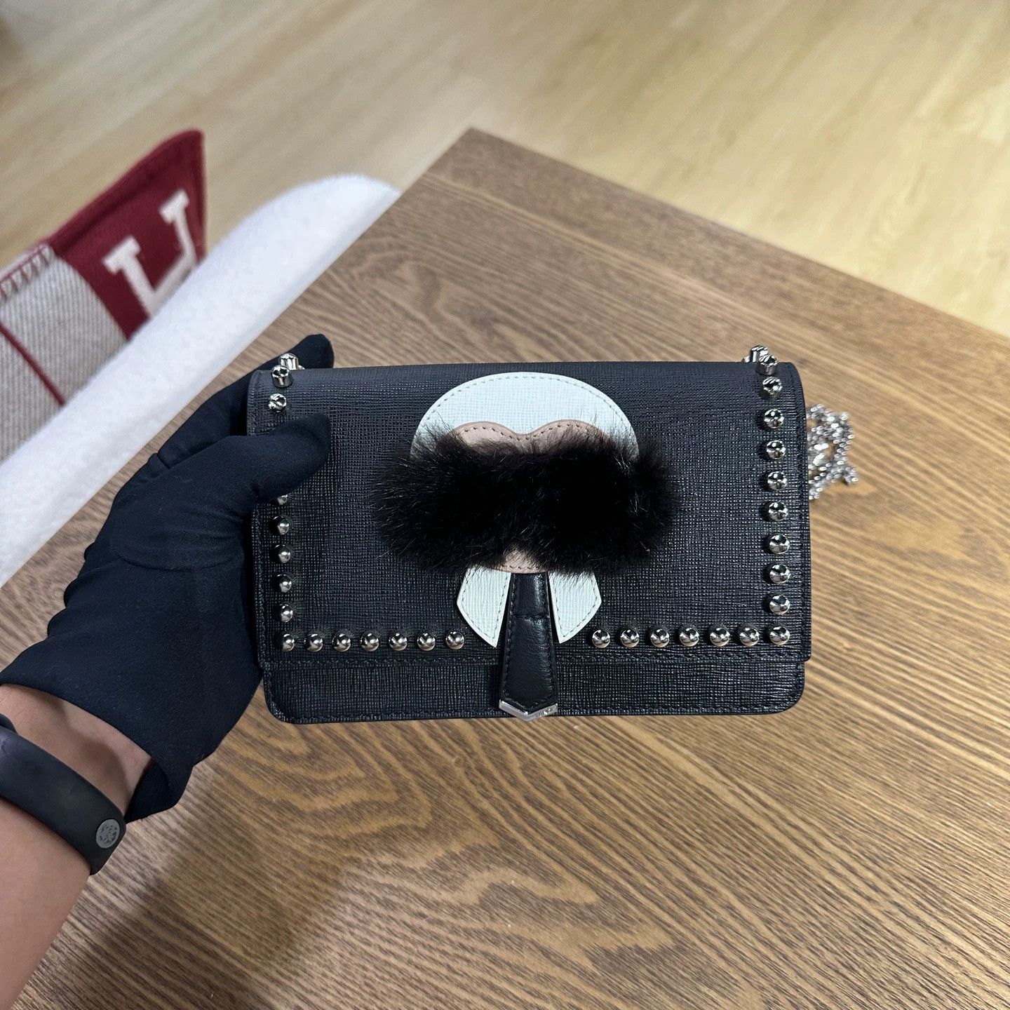 Fendi Fendi Karl Lagerfeld Mink Fur Rivet ChainBag apr653 Size ONE SIZE - 2 Thumbnail