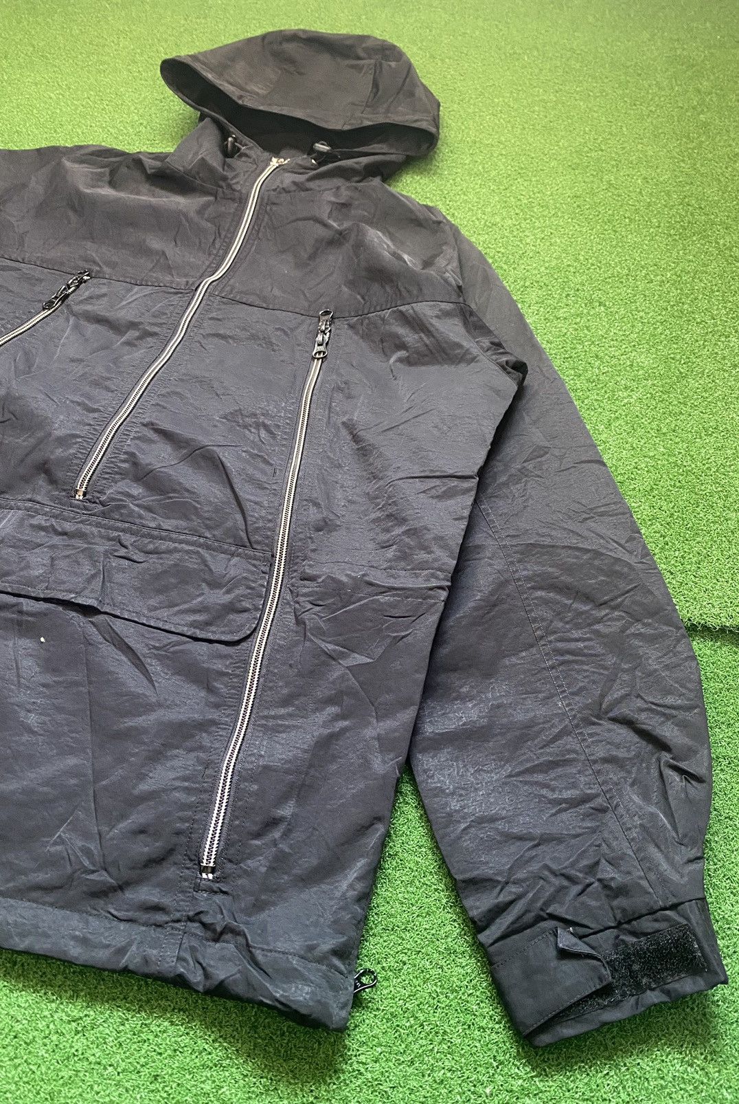 Uniqlo UNIQLO WINDBREAKER Size US L / EU 52-54 / 3 - 2 Thumbnail