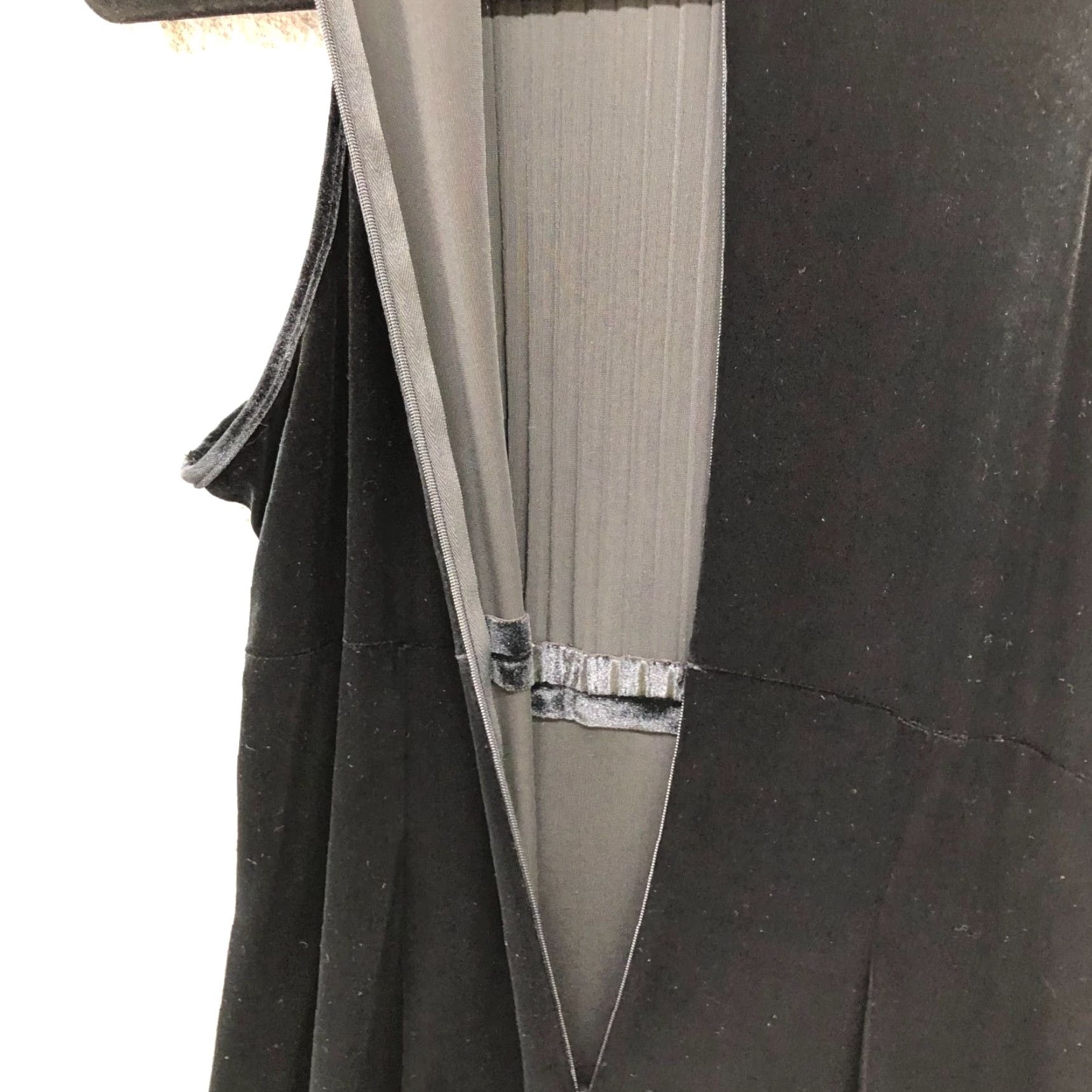 Velvet VINTAGE Papell Black Velvet Maxi Dress 8P A-Line Formal Party Sleeveless Evening Womens 8P Black Maxi Velvet Dress Papell Night Party Gothic Look Size M / US 6-8 / IT 42-44 - 7 Thumbnail