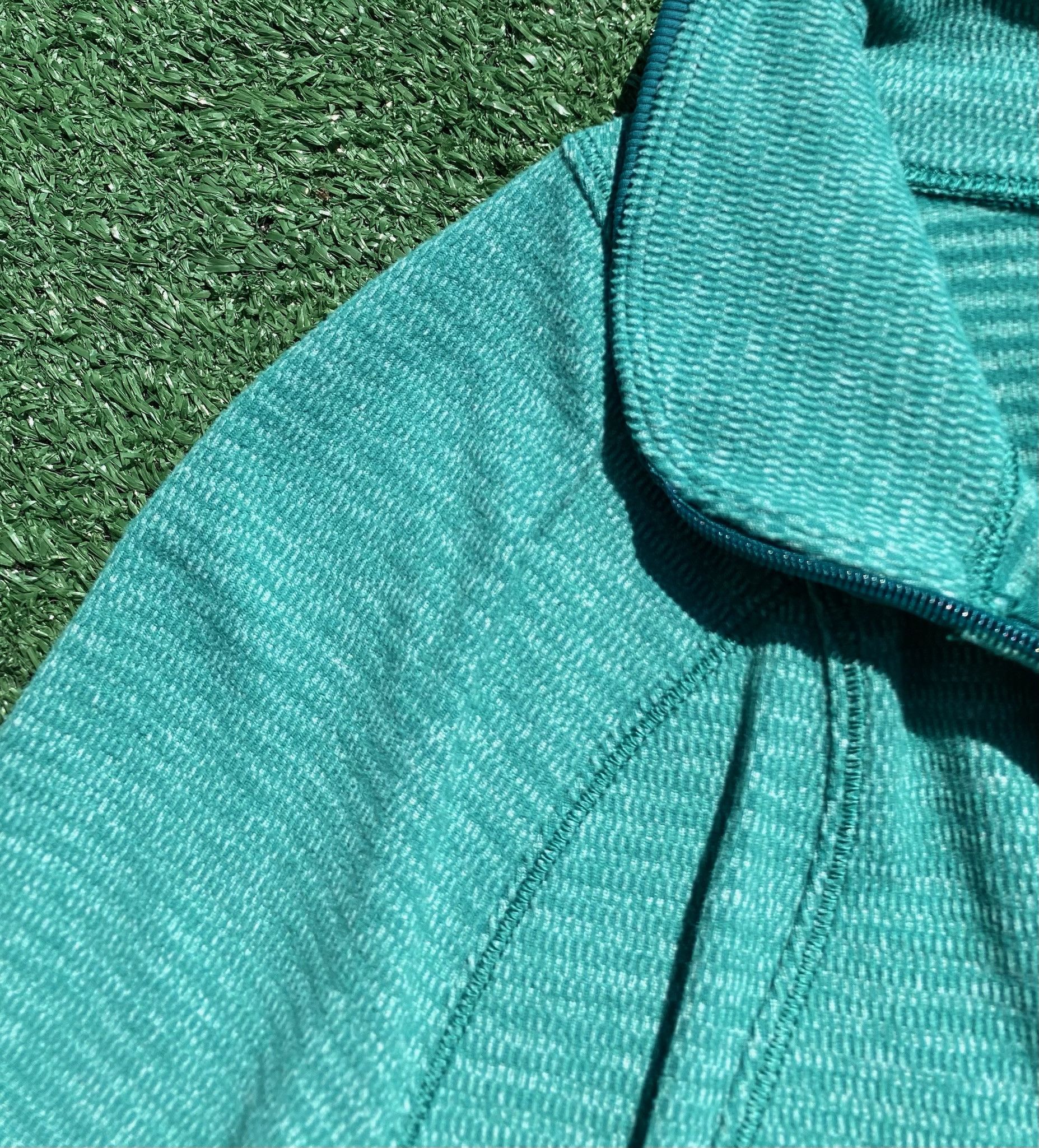 Lululemon Lululemon Runderful 1/2 Zip Green Teal Long Sleeve Shirt 4 Size S / US 4 / IT 40 - 3 Thumbnail