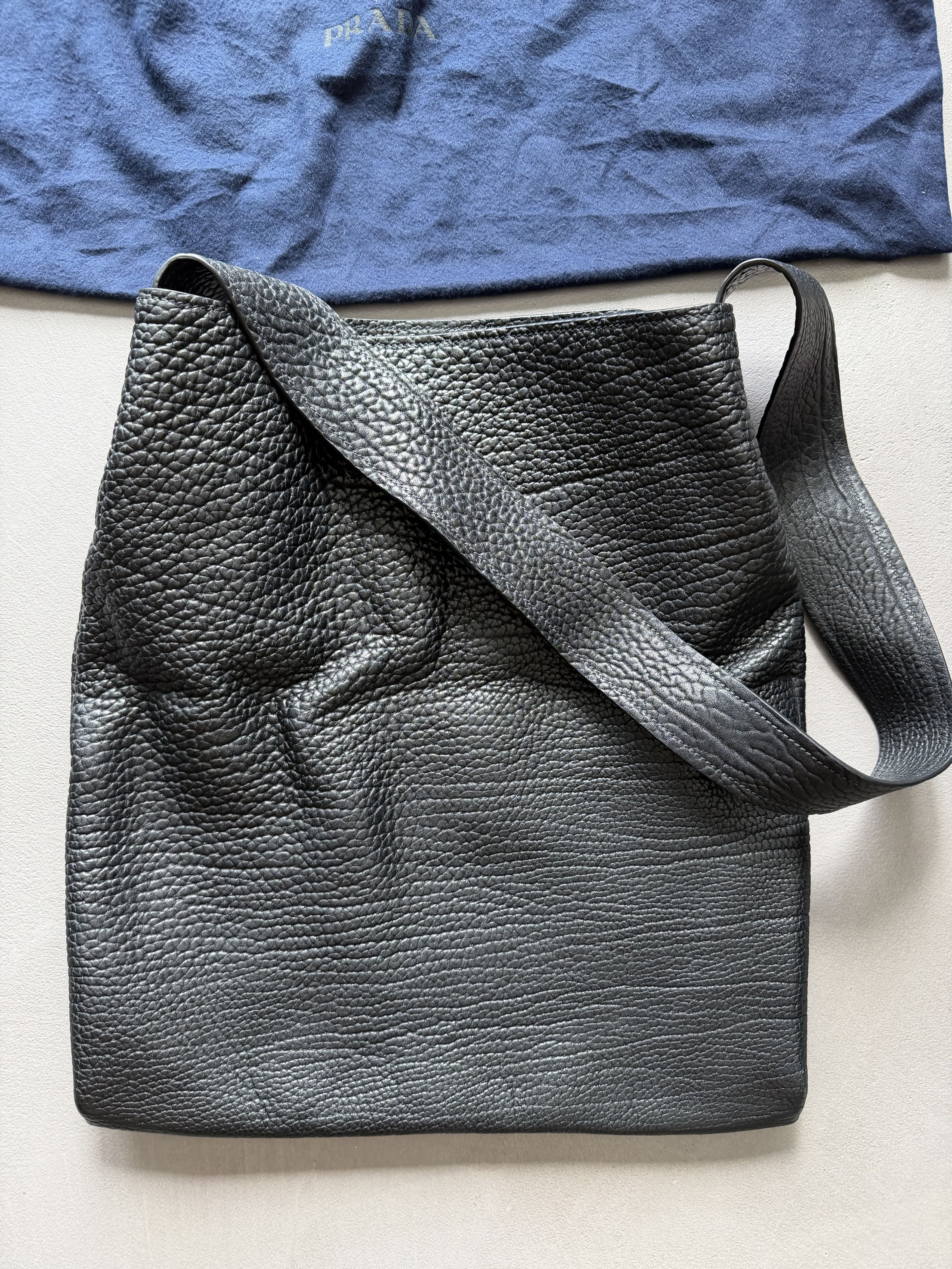 Prada PRADA Men's Grained Leather Shoulder Bag Runway SS 2022 Size ONE SIZE - 5 Thumbnail