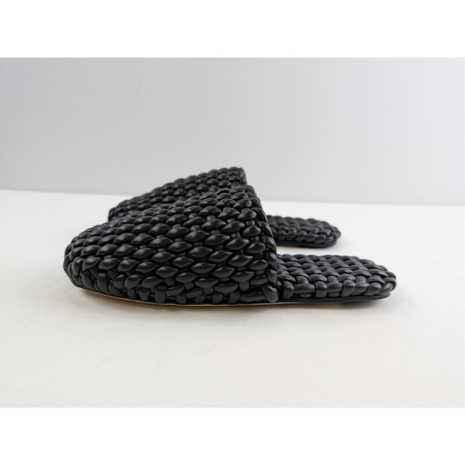 Bottega Veneta o1rshd1 Rubber Cloud Weave Squid Slipper in Black 41 Size US 8 / EU 41 - 9 Thumbnail