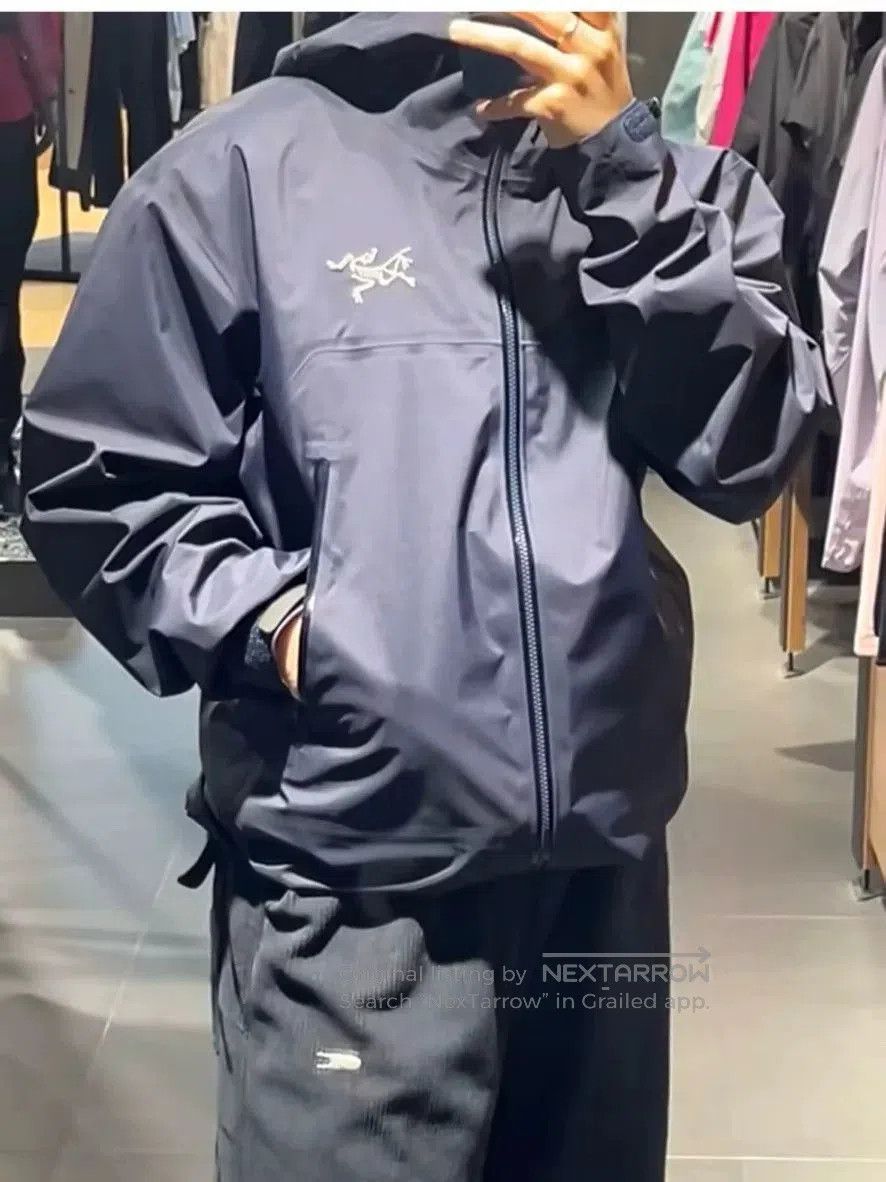 Arc'teryx Arc'teryx Beta Jacket XL Blue Black. Size US XL / EU 56 / 4 - 2 Thumbnail