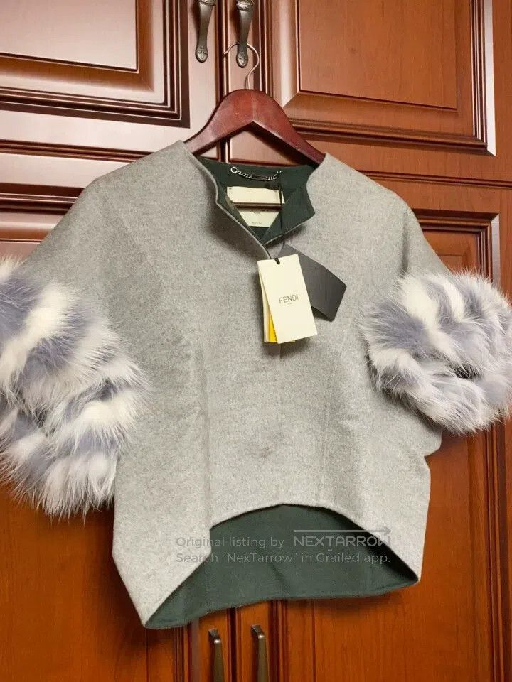 Other Fendi Winter Cashmere Coat, Fox Fur, Gray Short, Reversibl Size XS / US 0-2 / IT 36-38 - 1 Thumbnail