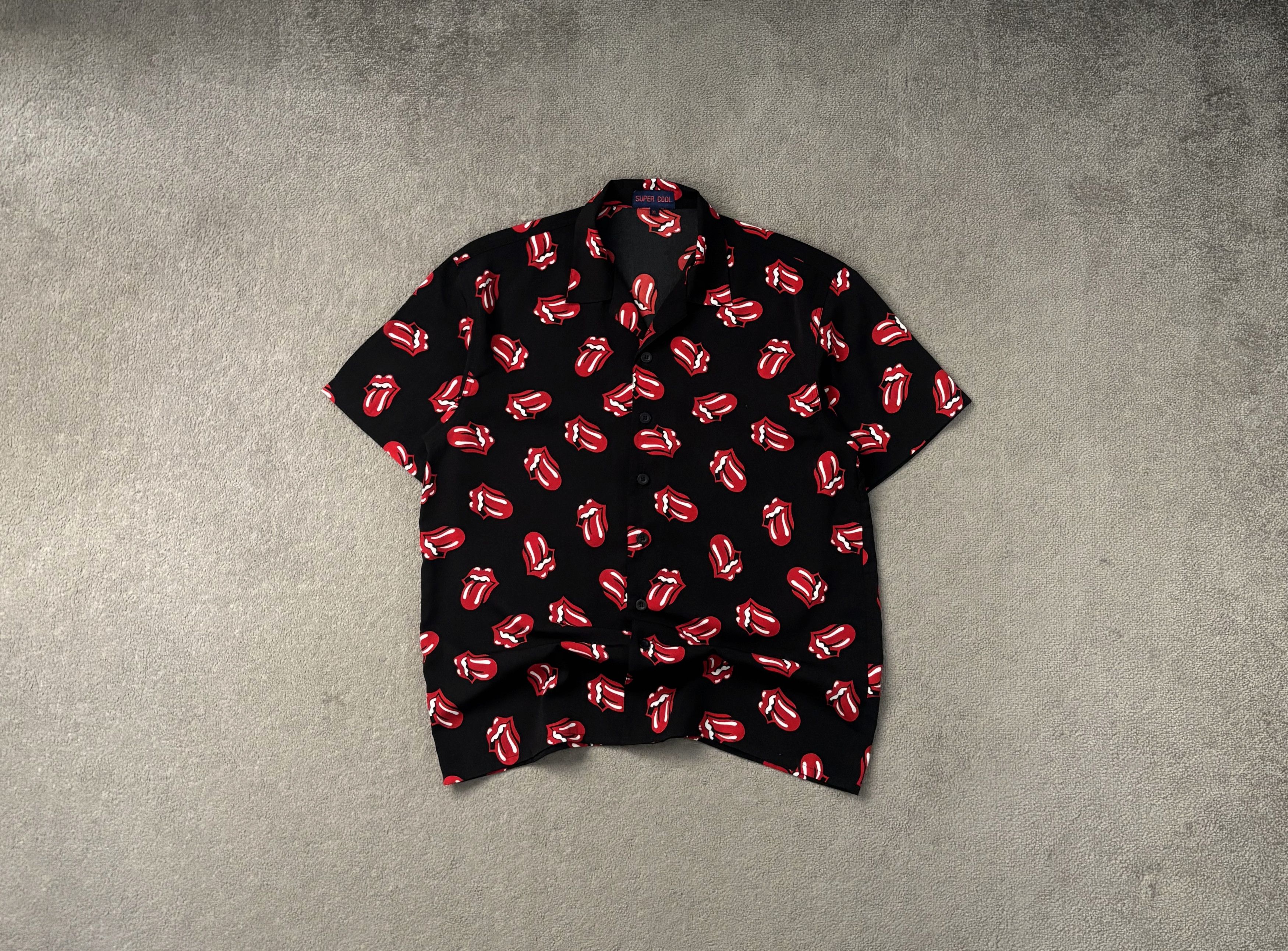 Swagger Super Cool XL Black Shirt with Unique Lip Print Size US XL / EU 56 / 4 - 1 Thumbnail