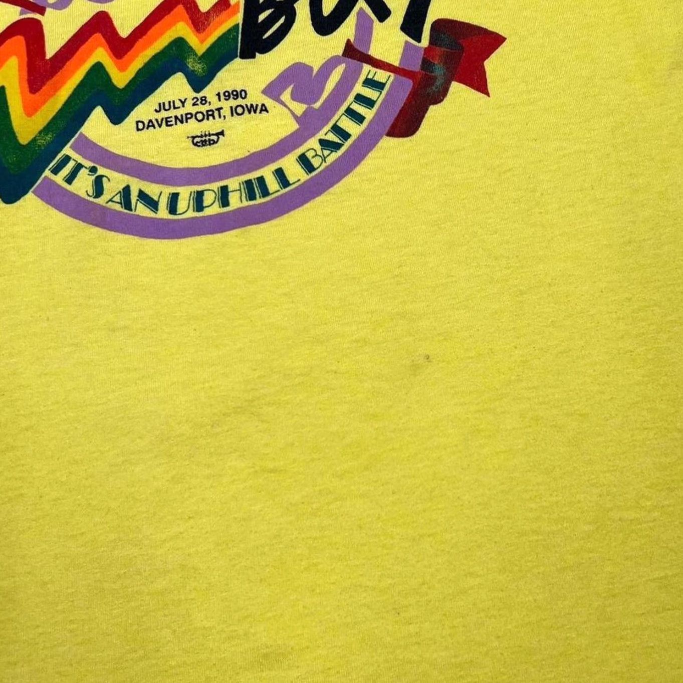 Vintage VINTAGE Screen Stars Run With The Best Davenport, Iowa Single Stitch T-Shirt Small Yellow Mens Shirt XS? Size US S / EU 44-46 / 1 - 6 Thumbnail