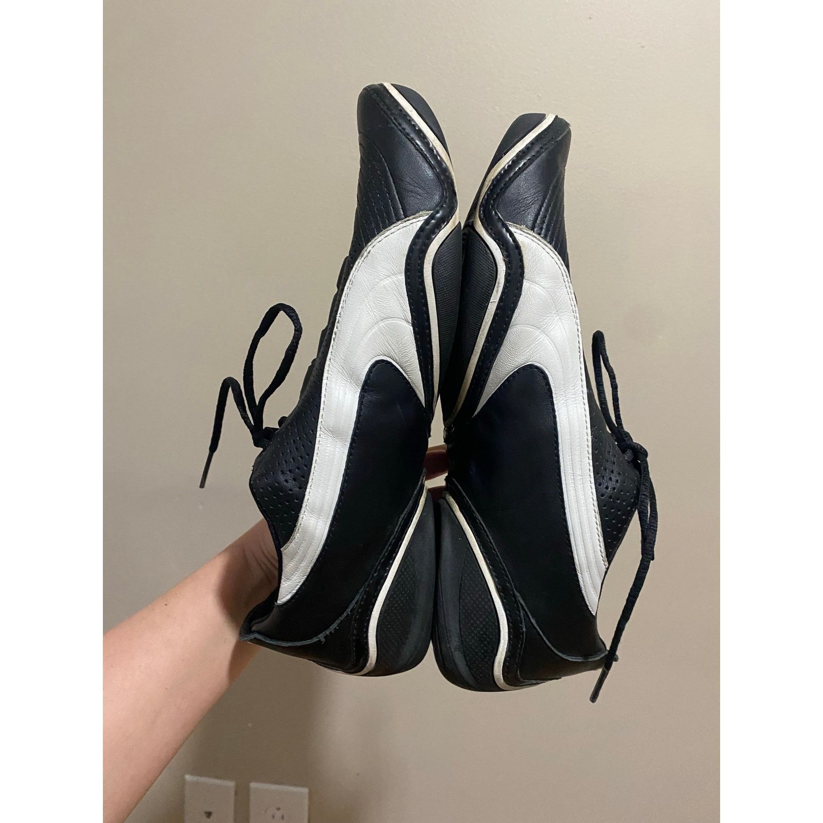 Puma Vtg y2k Pumas black/ white Speedcat driving racing 10.5 Size US 10.5 / EU 43-44 - 7 Thumbnail