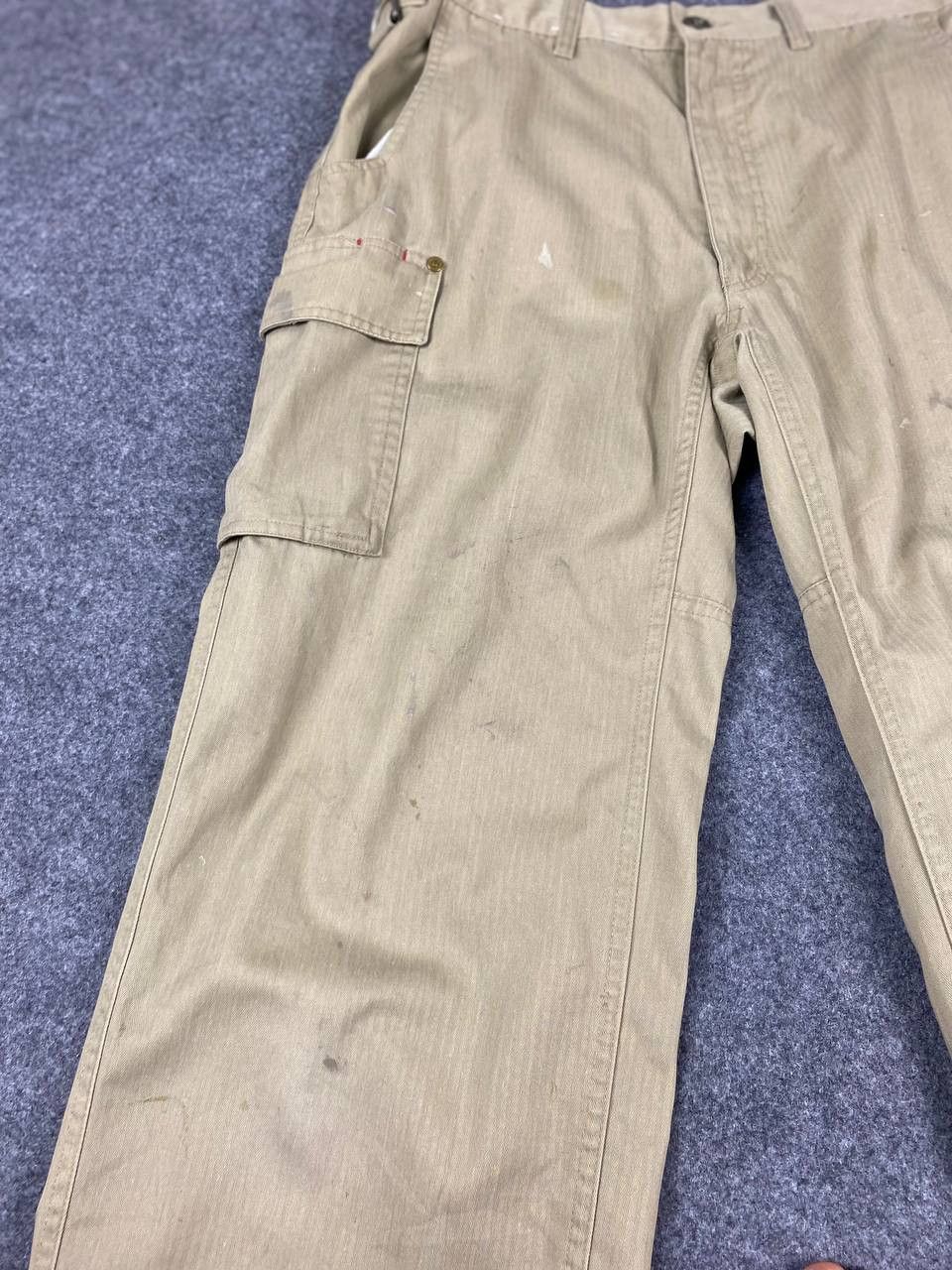 Japanese Brand japanese brands cargo pants herringbone twill design Size US 33 - 9 Thumbnail