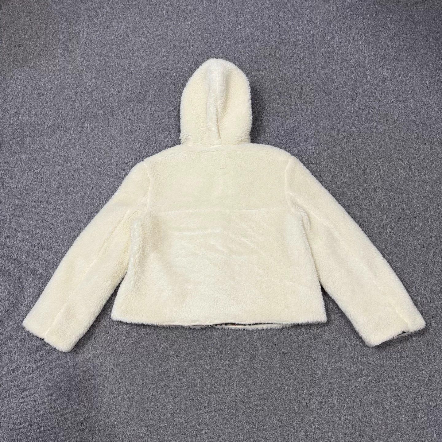 Burberry Burberry teddy shearling Horseferry check UK8 99 new Size S / US 4 / IT 40 - 2 Thumbnail