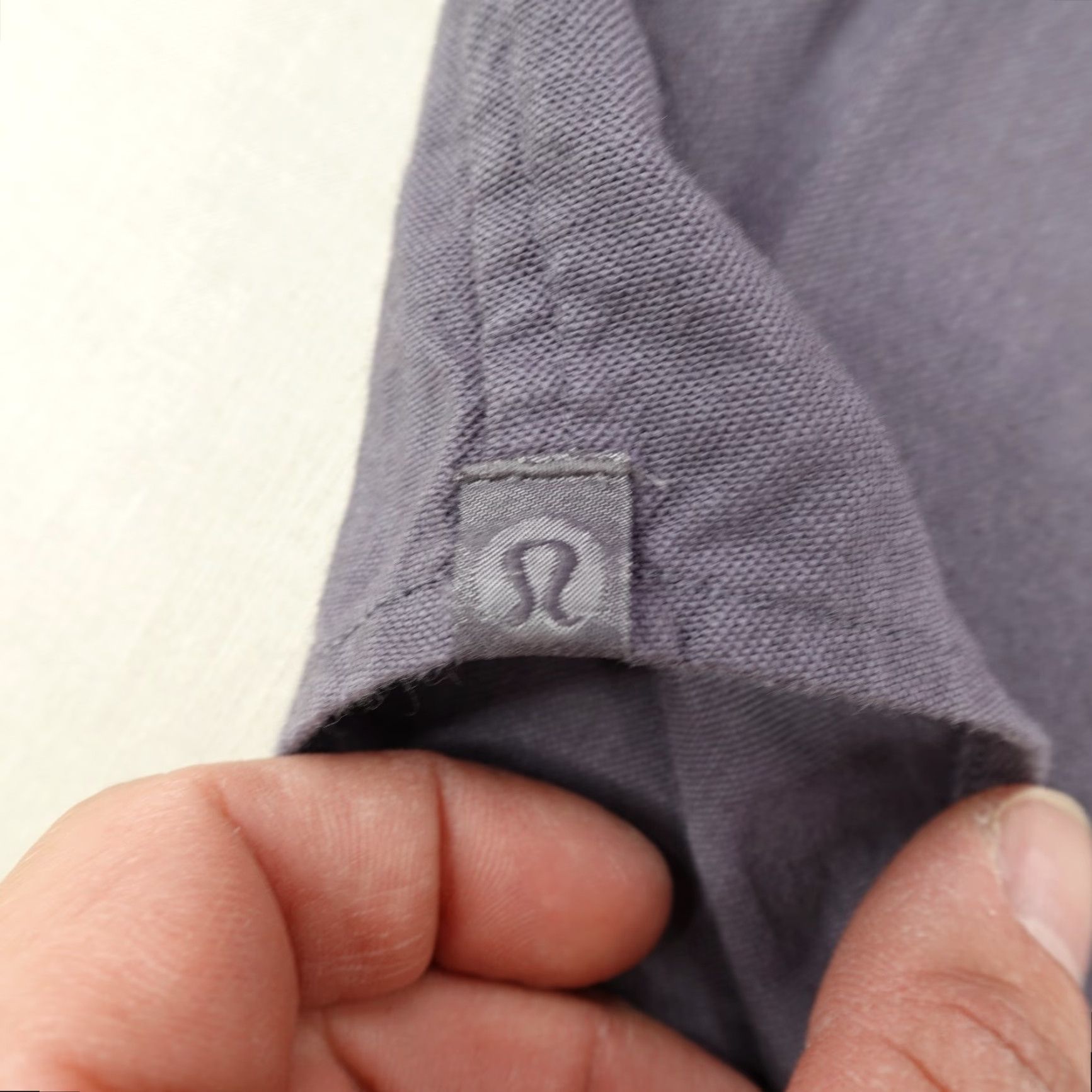 Lululemon Lululemon Shirt Mens Medium Blue Button-Up Long Sleeve Breathable Lightweight Cotton Blend Pockets Mens Size US M / EU 48-50 / 2 - 7 Thumbnail