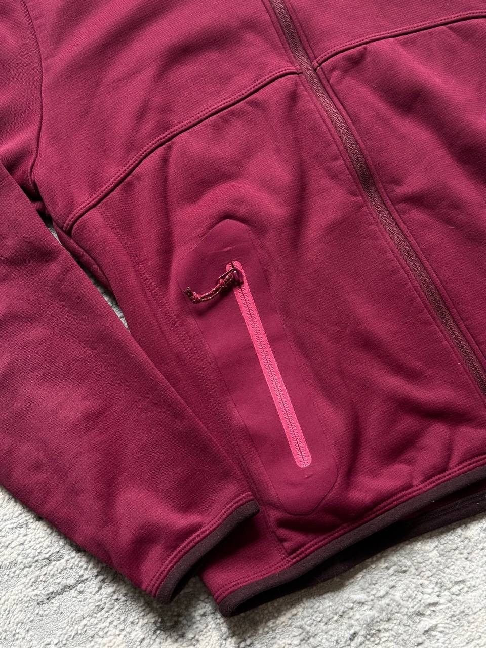 Arc'teryx Arcteryx light jacket fleece Size M / US 6-8 / IT 42-44 - 2 Thumbnail