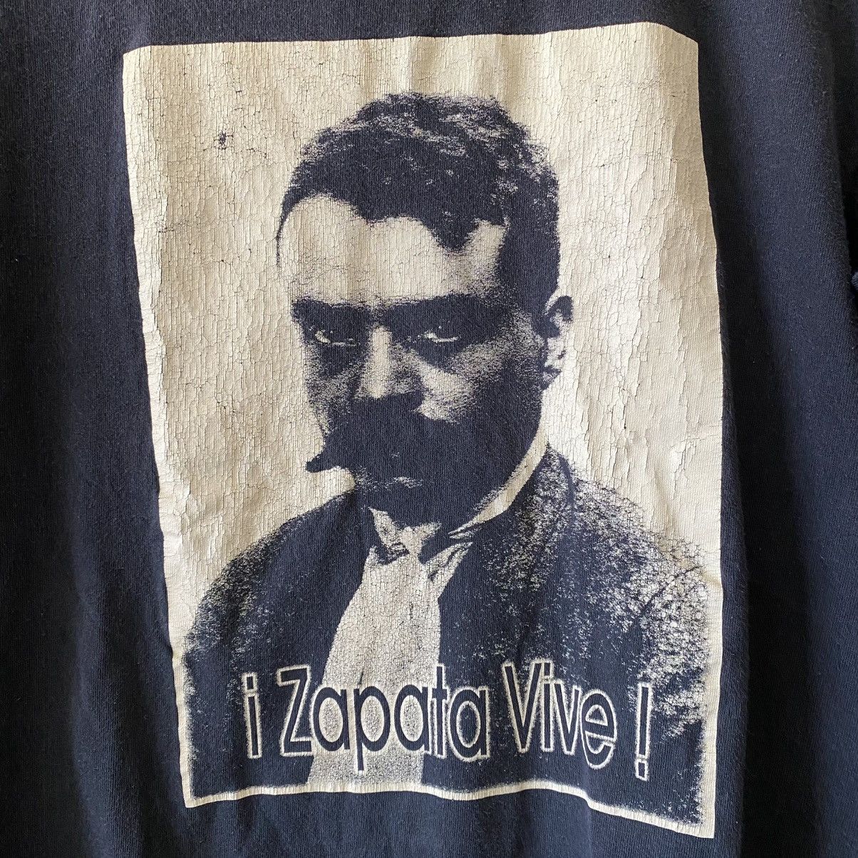 Vintage Vintage Zapata Vive T-Shirt Movie Promo 2009 Mexico FZLN Size US S / EU 44-46 / 1 - 3 Thumbnail
