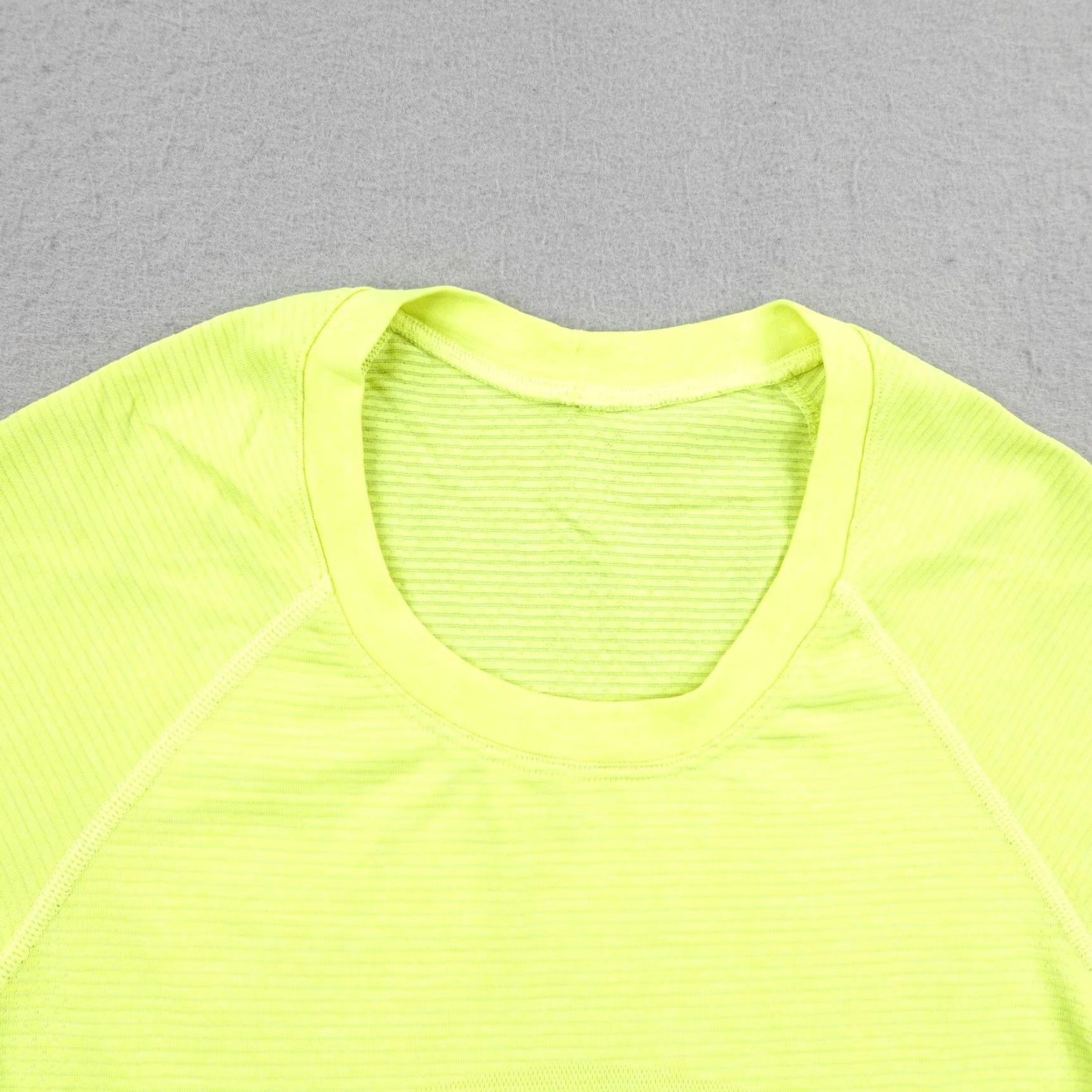 Lululemon Lululemon Shirt Womens 4 Neon Yellow Swiftly Tech Performance Athletic Gym Top Size S / US 4 / IT 40 - 2 Thumbnail