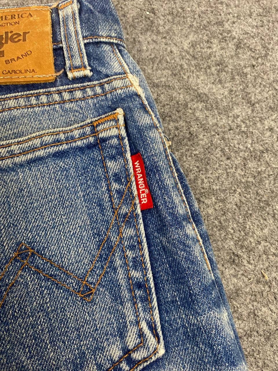 Wrangler vintage wrangler slightly distressed denim nice design Size US 28 / EU 44 - 4 Thumbnail