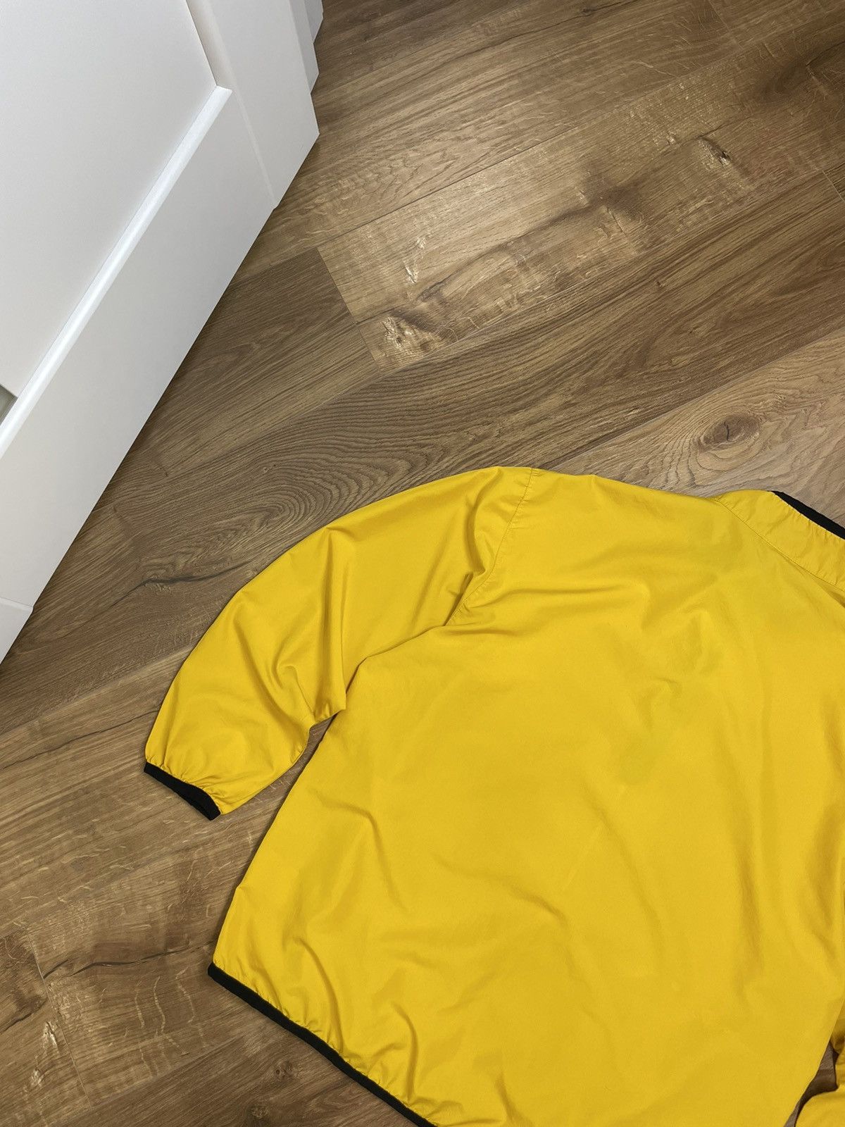 Nike Vintage Nike Y2K Style Hot Yellow Logo Anorak Bomber Jacket Size US L / EU 52-54 / 3 - 18 Thumbnail