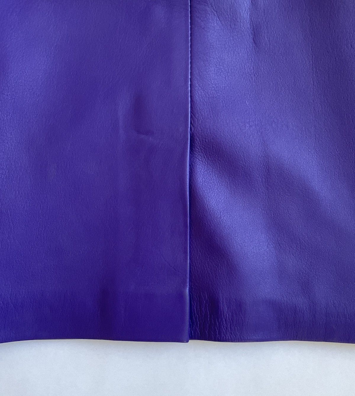 Vintage Vintage 90’s purple leather midi skirt Size 27" / US 4 / IT 40 - 6 Thumbnail