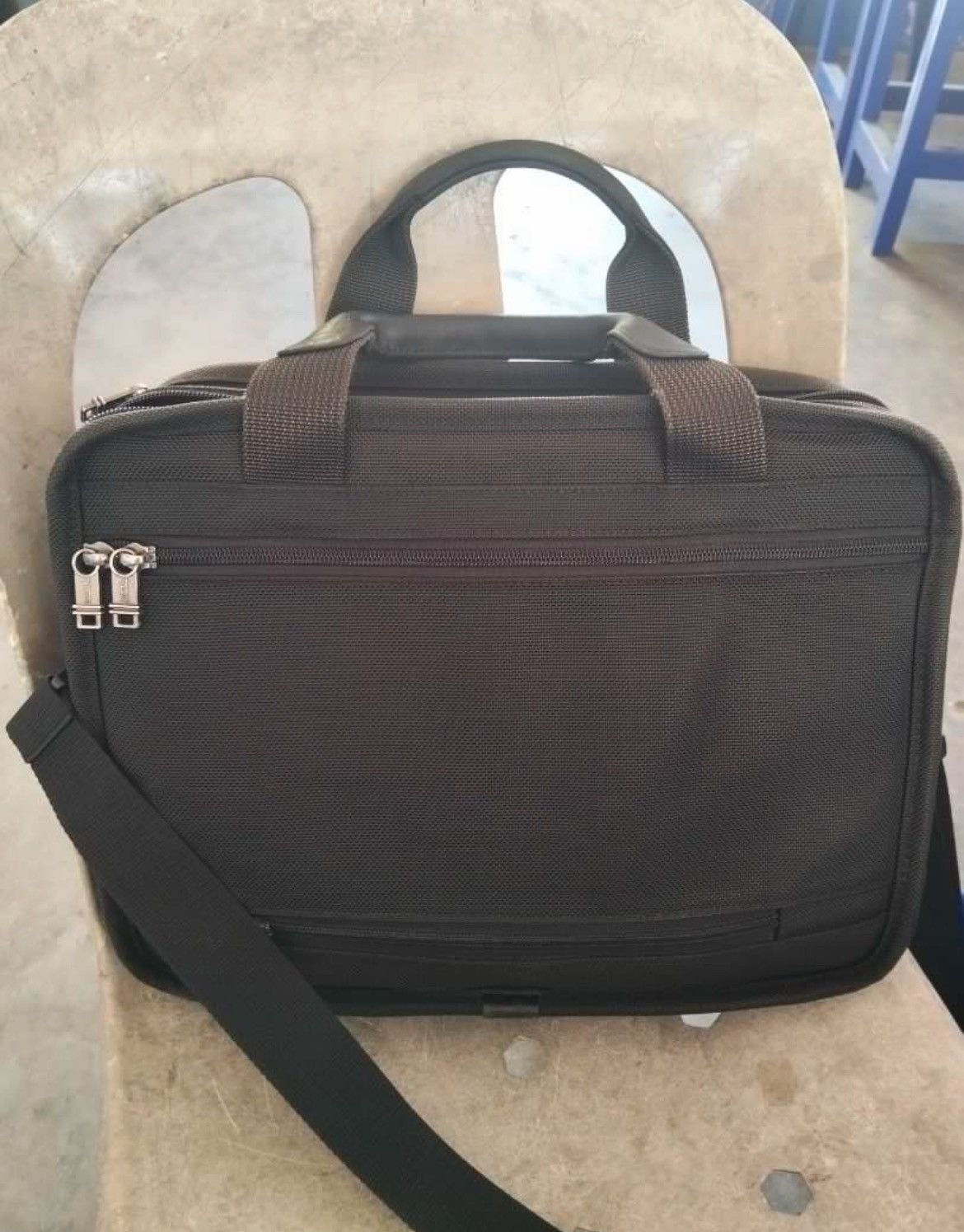 Tumi Authentic Tumi Messenger Bag Size ONE SIZE - 2 Thumbnail