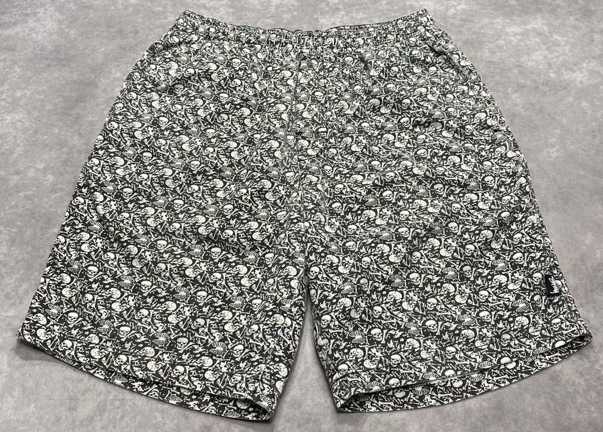 Stussy Stussy Bones Beach Shorts Size US 32 / EU 48 - 1 Thumbnail