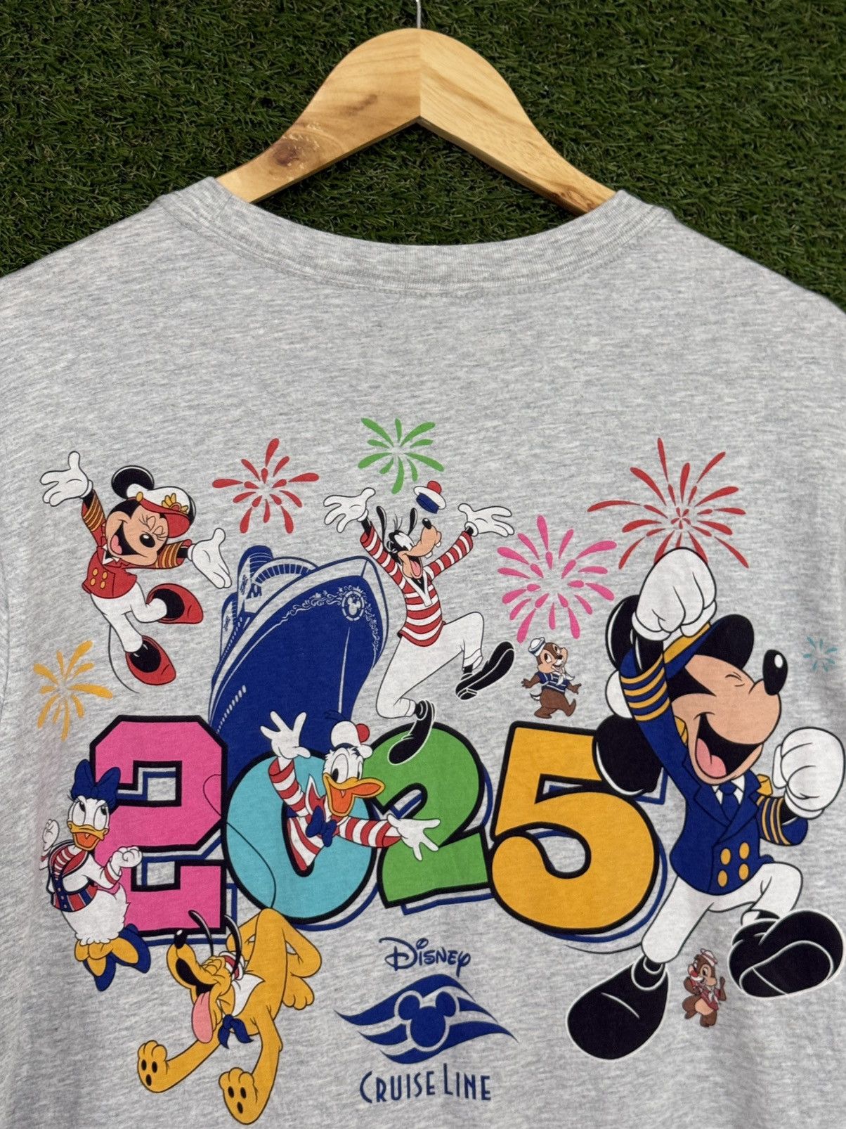 Disney Disney Cruise 2025 Mickey Mouse Grey Oversized Logo Tee XL Size US XL / EU 56 / 4 - 2 Thumbnail