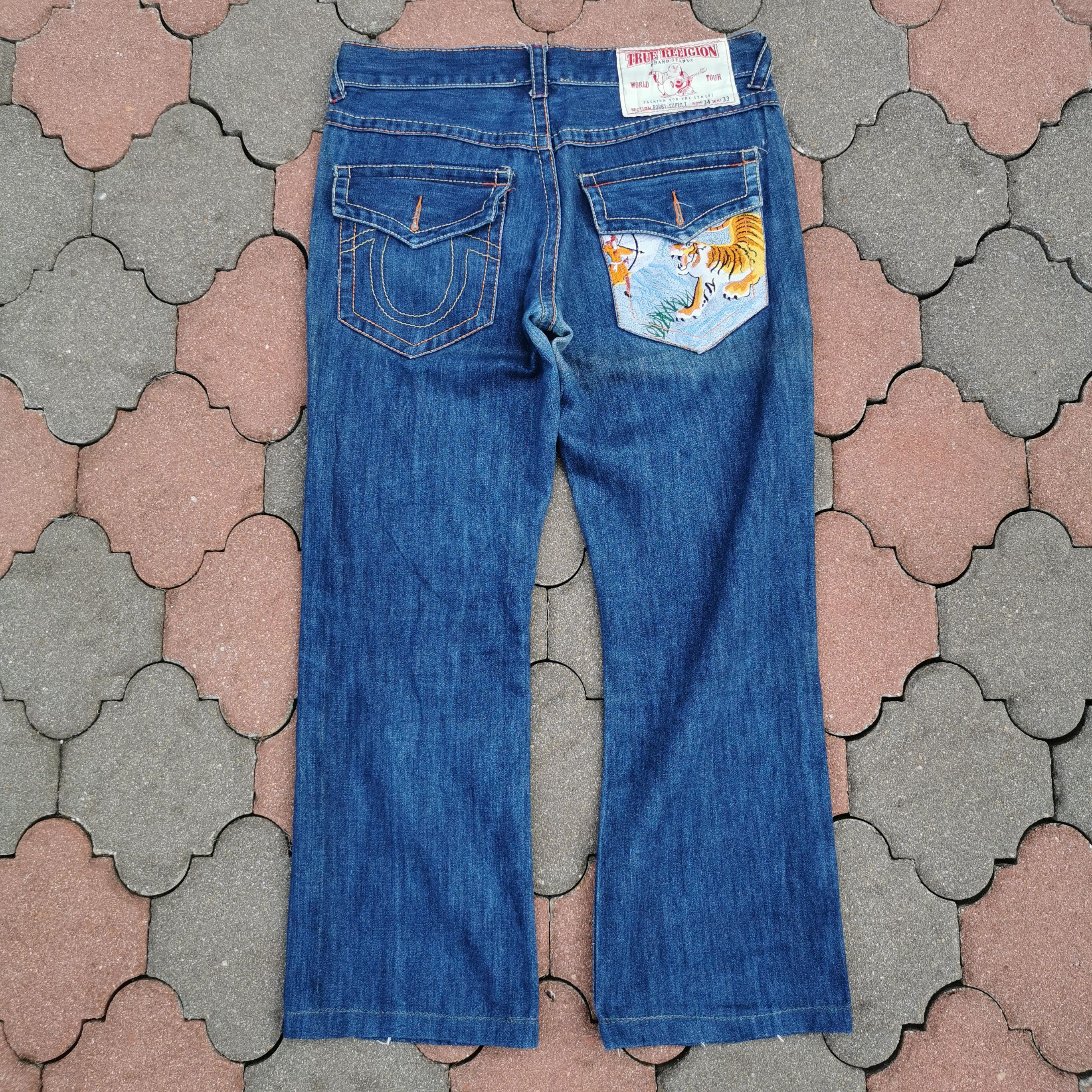 True Religion × Vintage True Religion Brand Jeans World Tour Embroidered Jeans Size US 36 / EU 52 - 3 Thumbnail