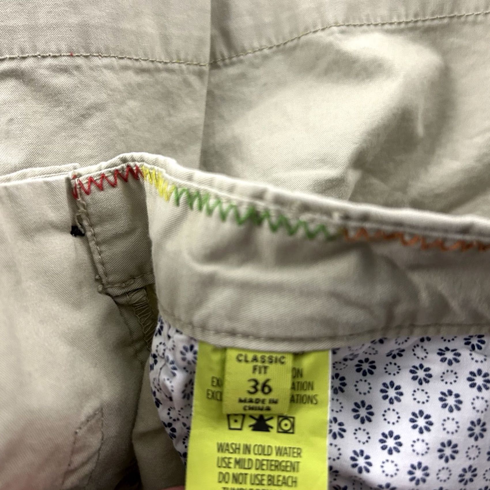 Robert Graham Robert Graham Classic Fit Flat Front Casual Shorts Men 36 Khaki Beige Chino Front Type Flat Front Casual Shorts Mens Beigh Beige 90s? Size US 36 / EU 52 - 5 Thumbnail