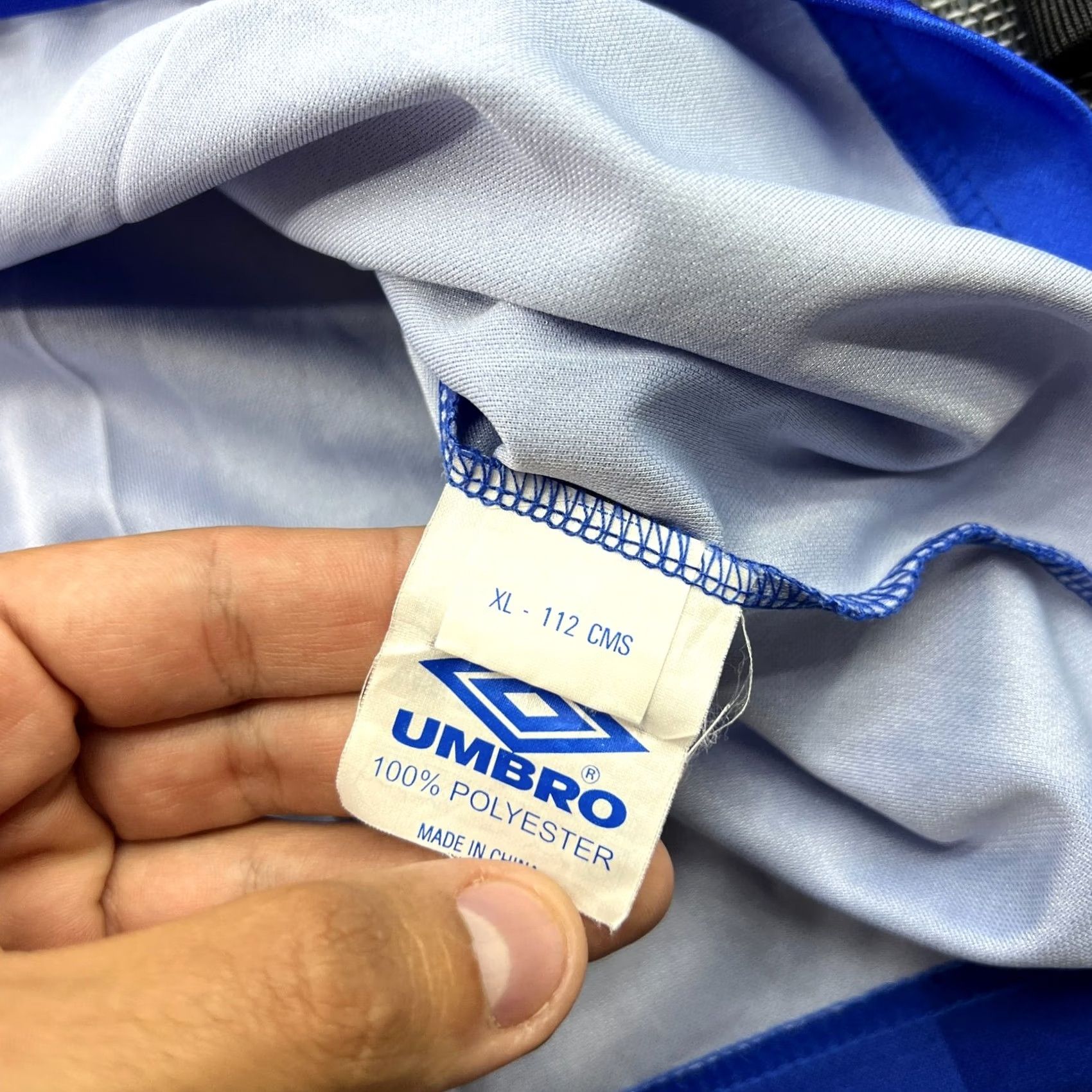 Umbro Umbro Jersey Football Shirt XL Blue 90s Template Long Sleeve Vapa Tech Moisture Wicking Quick Dry Men Size US XL / EU 56 / 4 - 7 Thumbnail
