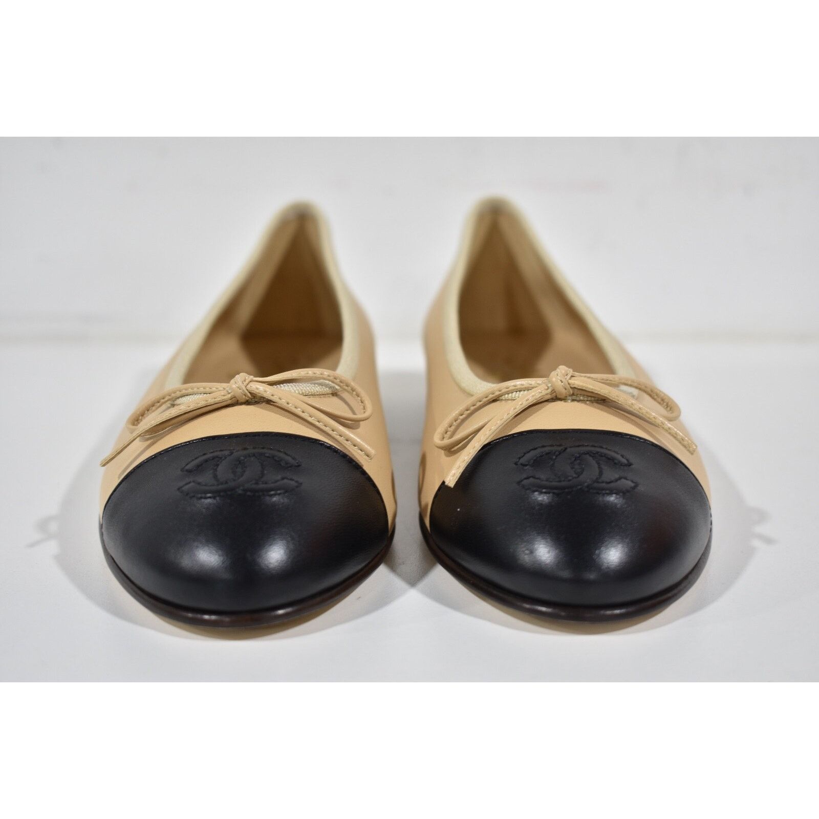 Chanel Lambskin Leather CC Logo Bow Tie Ballet Ballerina Flat 37 Size US 7 / IT 37 - 8 Thumbnail
