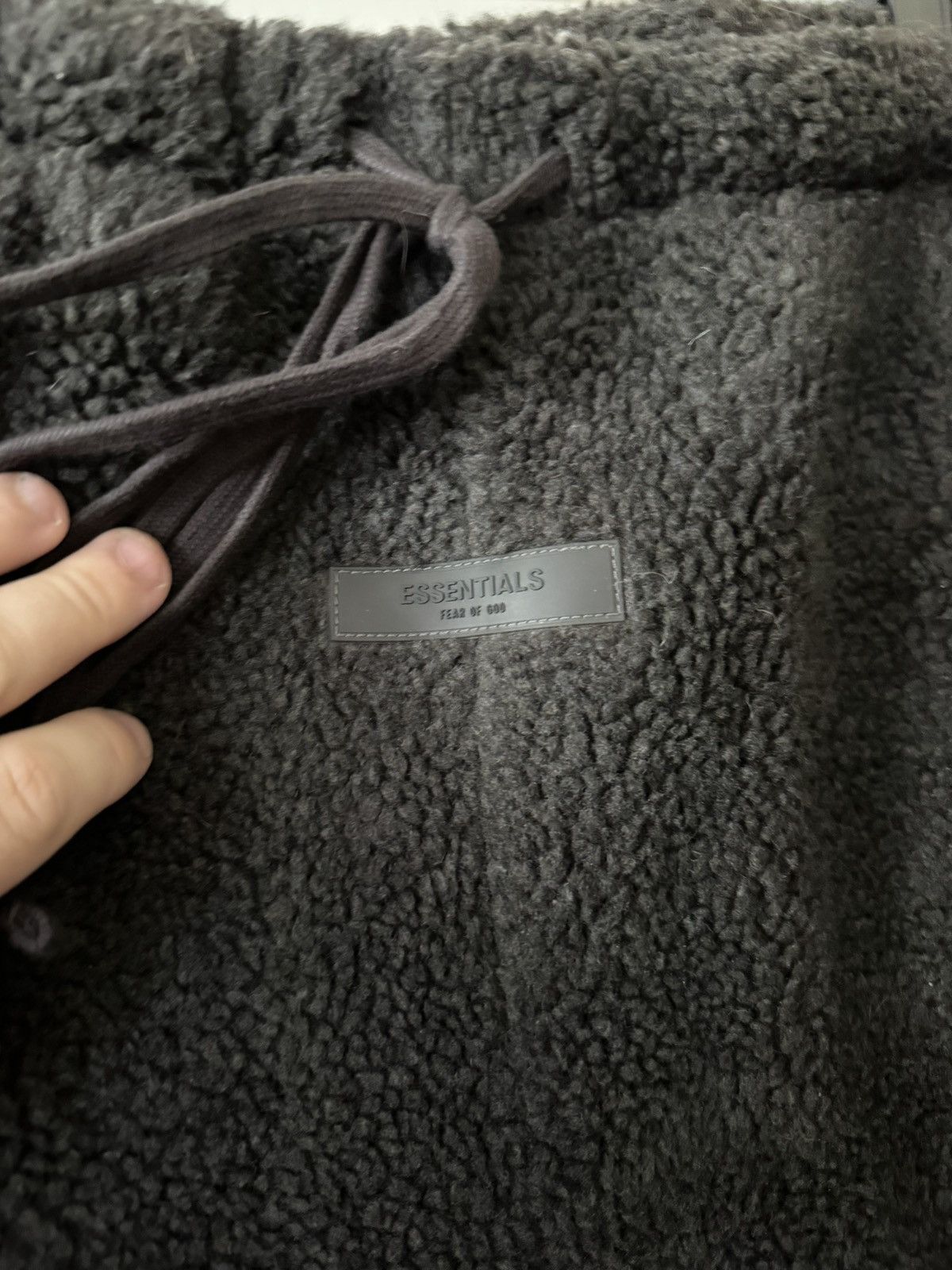 Fear of God Fear of God Essentials black Sherpa sweatpants Size US 38 / EU 54 - 3 Thumbnail