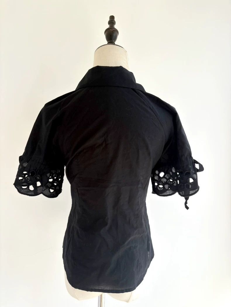 Vivienne Westwood Vivienne Westwood size1 Black lace-trimmed floral short-sle Size S / US 4 / IT 40 - 3 Thumbnail