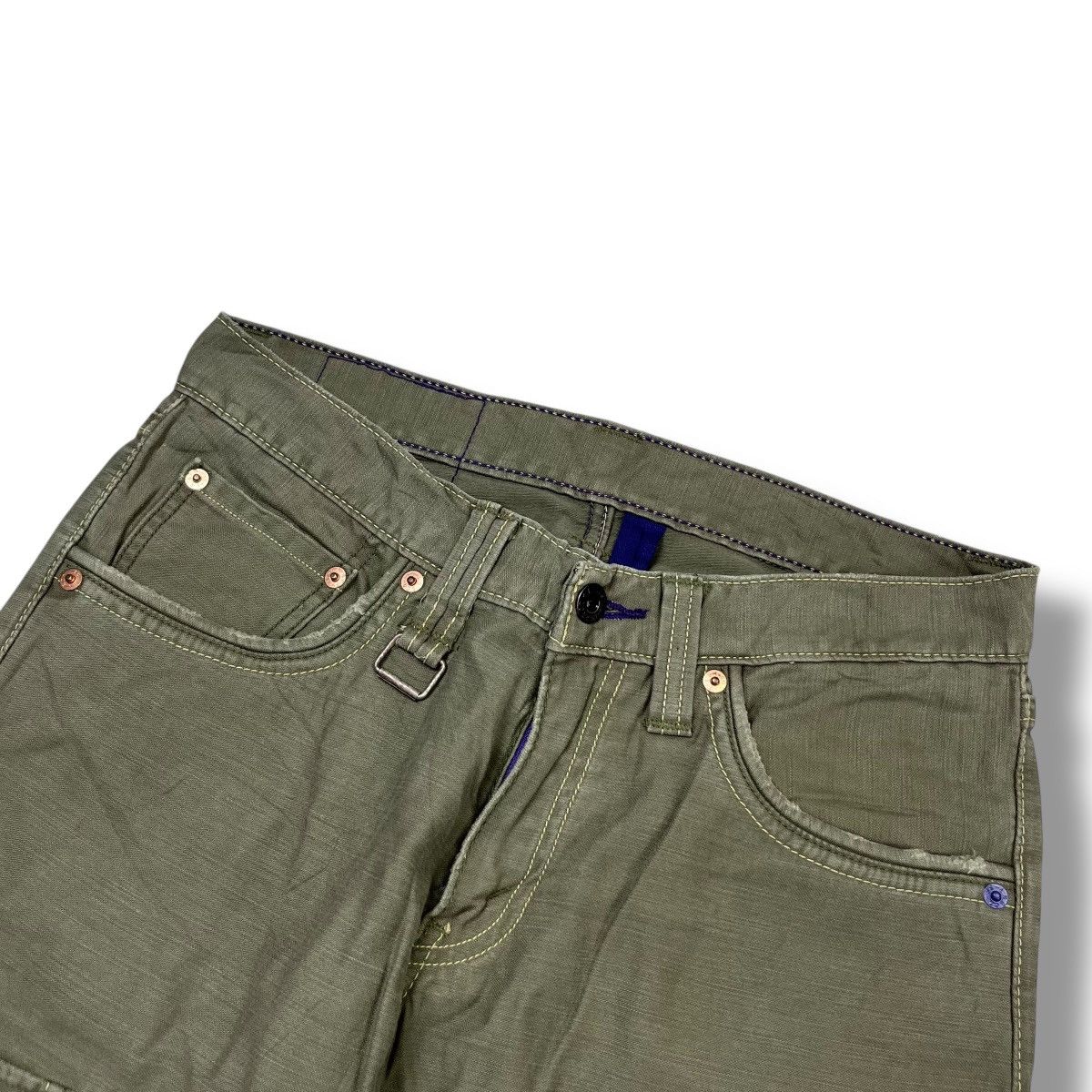 Levi's Vintage 60s Levi’s Cargo Pants | Olive Green | Size 30 Size US 30 / EU 46 - 6 Thumbnail