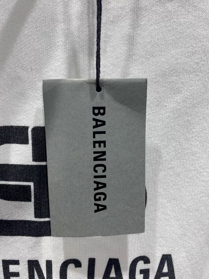 Balenciaga Balenciaga Classic Buckle Printed Logo Hoodie Size US S / EU 44-46 / 1 - 6 Thumbnail