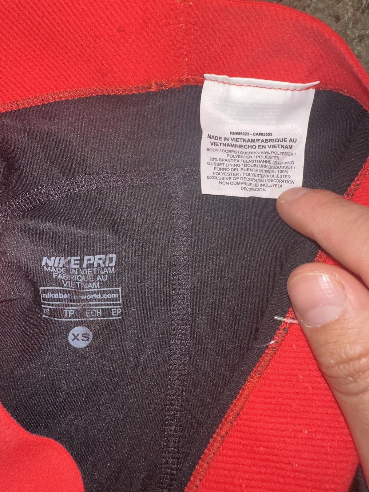 Nike Nike Women's Dri-Fit Pro 3 Big Dot Training Shorts Size 26" / US 2 / IT 38 - 4 Thumbnail