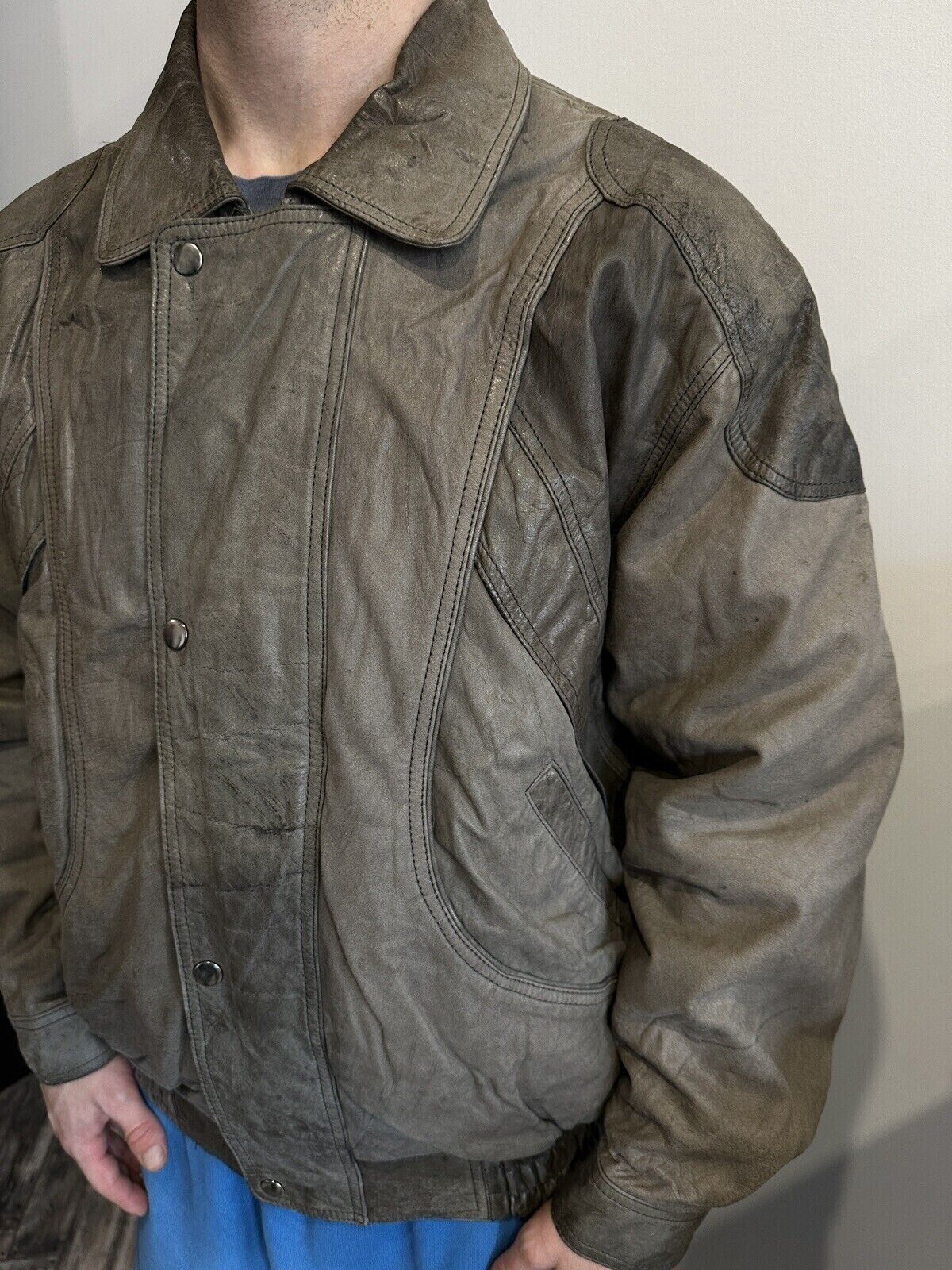 Valentino Vintage Valentino Uomo Distressed Leather Bomber Jacket Men Size US XL / EU 56 / 4 - 6 Thumbnail