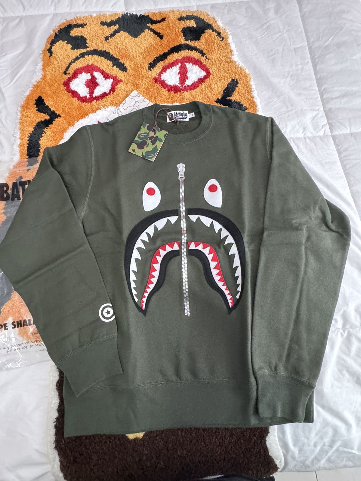 image of Bape Shark Face Olive Crewneck Xl, Men's