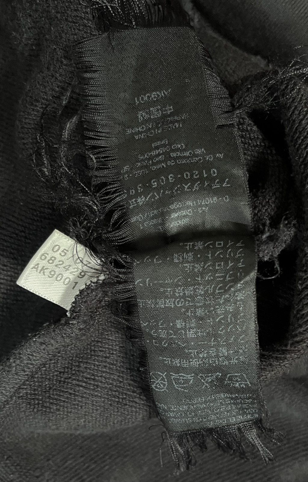Yohji Yamamoto Yohji yamamoto y-3 faded black logo sweatshirt Size US S / EU 44-46 / 1 - 5 Thumbnail