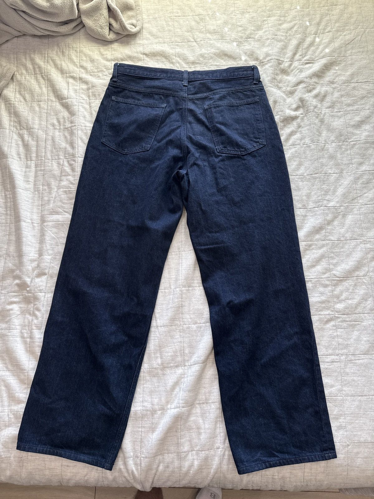 Uniqlo Uniqlo straight leg jeans size 33 Size US 33 - 2 Thumbnail