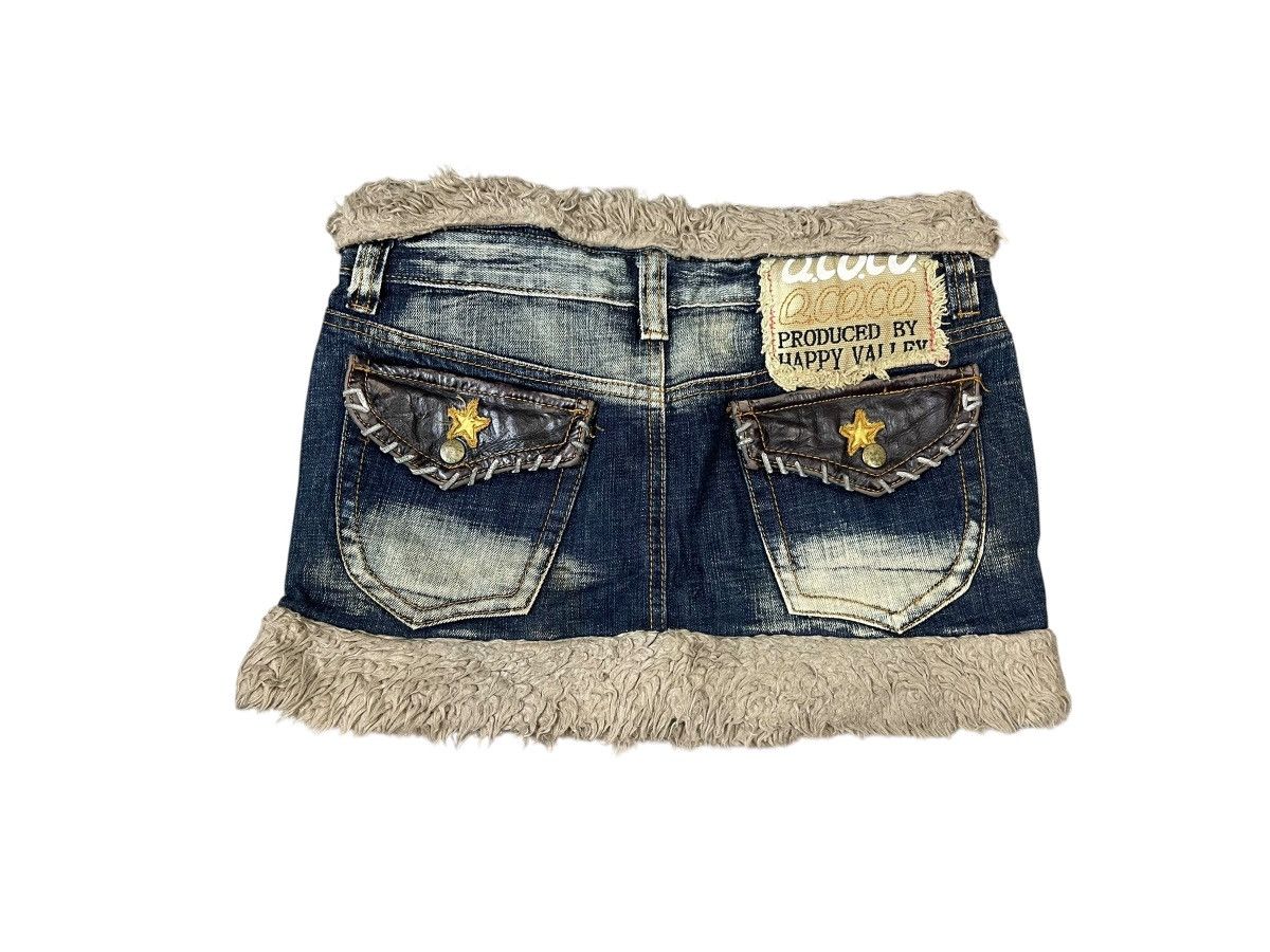Japanese Brand Vintage Q.CO.CO Happy Valley Fur Mini Skirt Streetwear Size 30" / US 8 / IT 44 - 2 Thumbnail