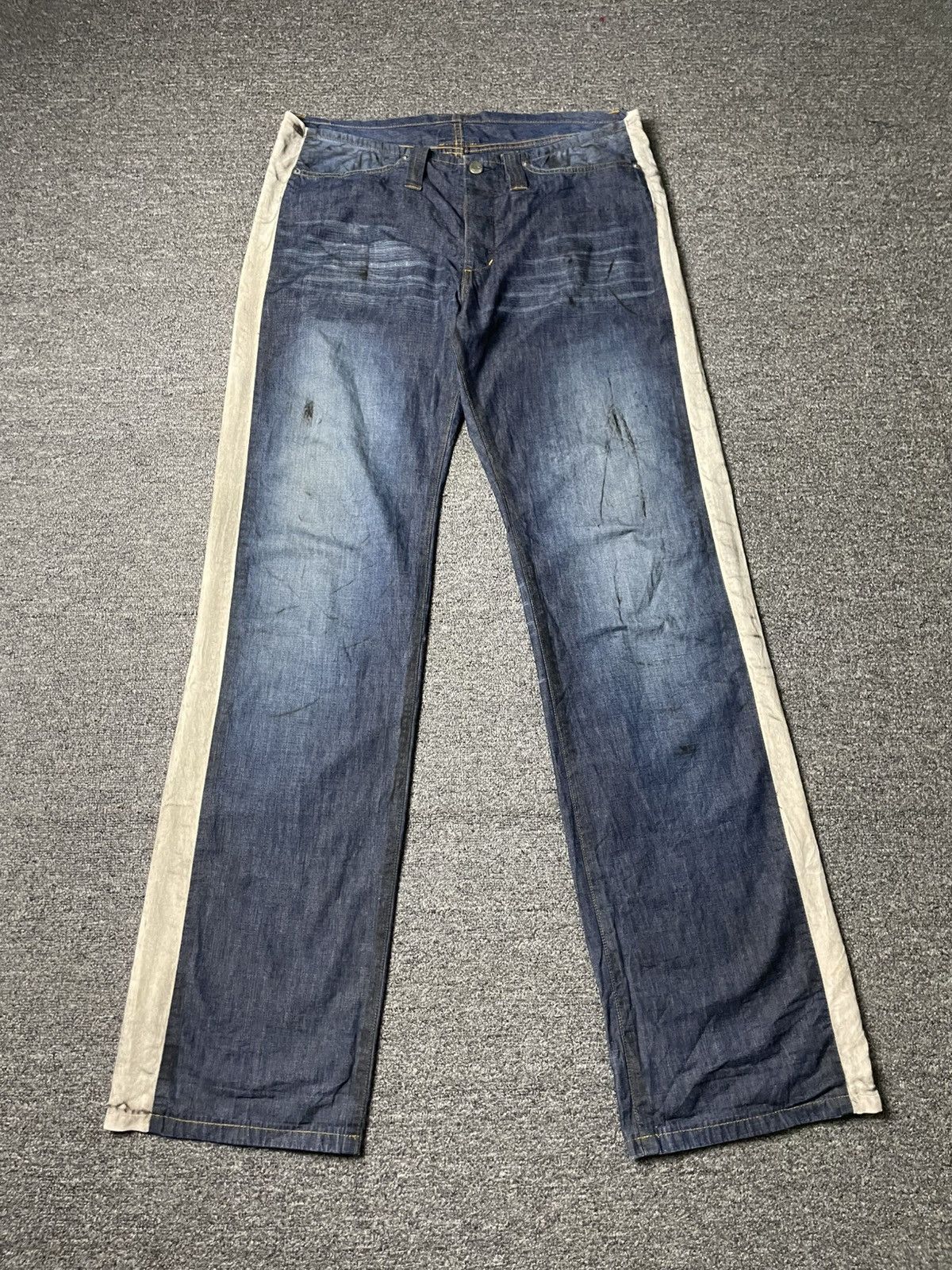 CABANE de ZUCCa × Japanese Brand × Vintage Cabane De Zucca Side Tape Pattern Jeans (104) Size US 34 / EU 50 - 1 Thumbnail