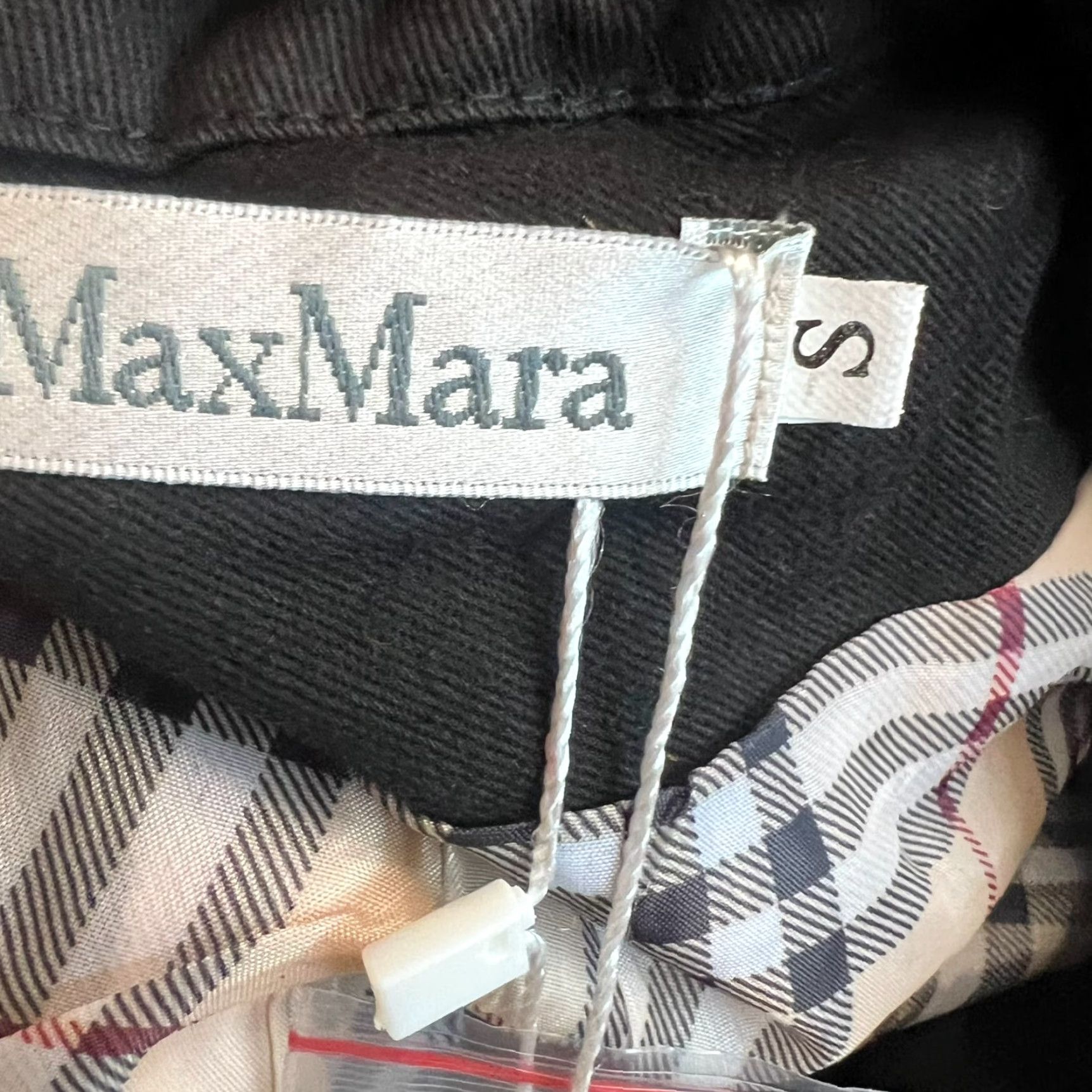 Max Mara Max Mara Double Breasted Short Trench Coat Womens Jr Size L Black Size 36" / US 14 / IT 50 - 7 Thumbnail