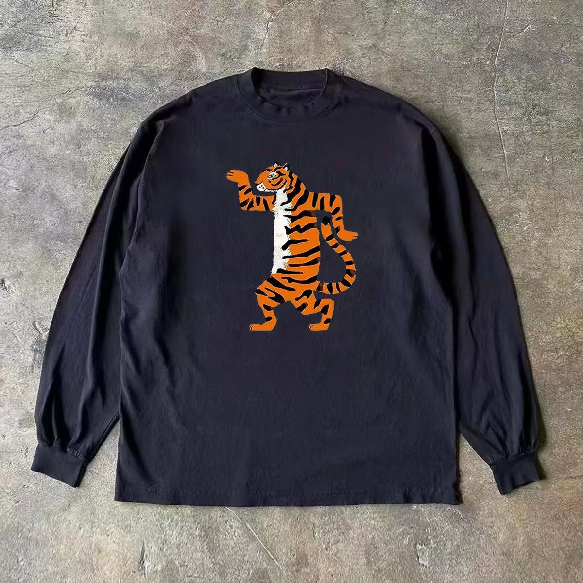 Japanese Brand White casual retro tiger print long-sleeved t-shirt Size US M / EU 48-50 / 2 - 1 Thumbnail