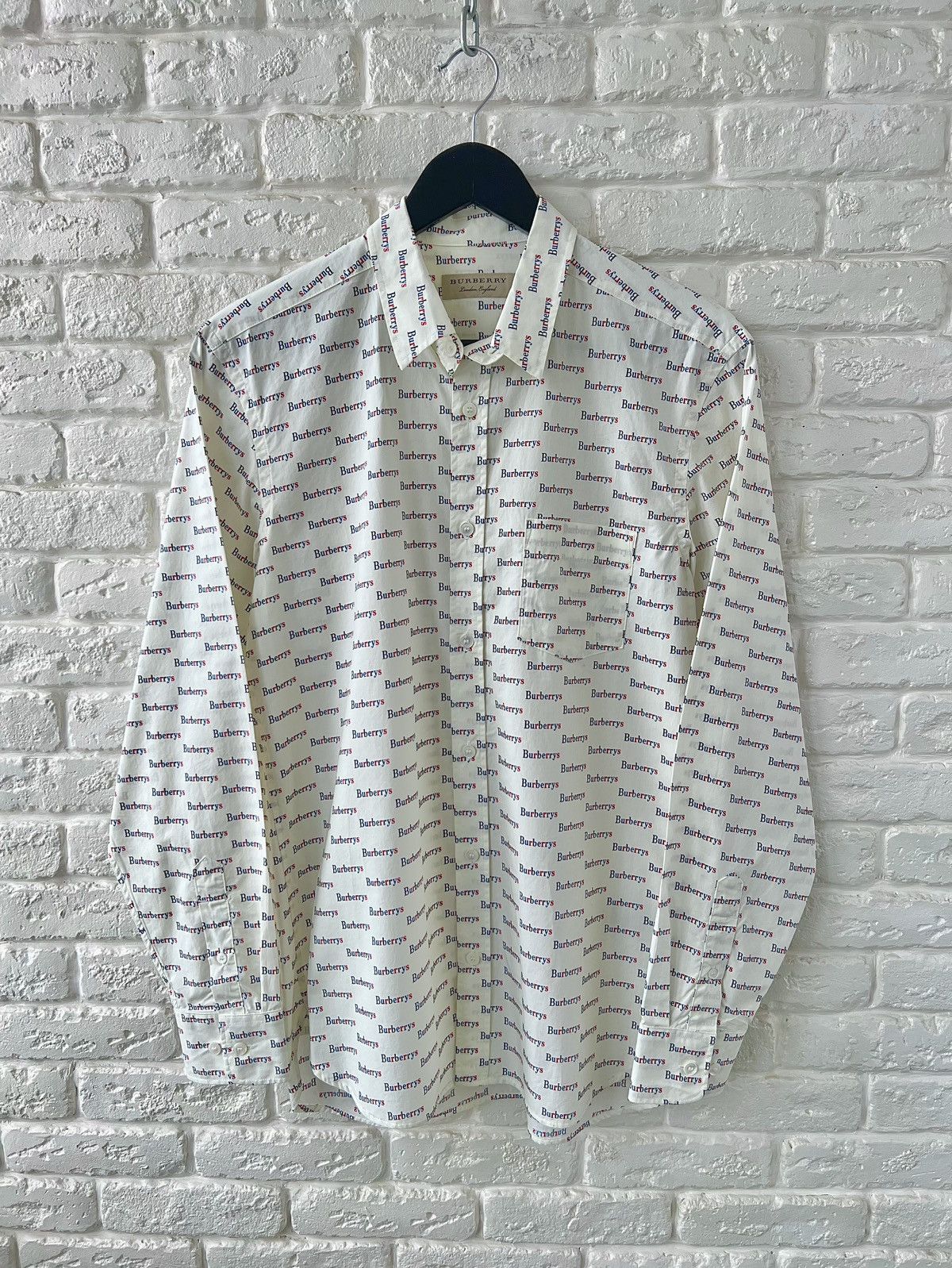 Burberry Burberry London Monogram Burberrys Logo Button Up Shirt Size US S / EU 44-46 / 1 - 1 Thumbnail