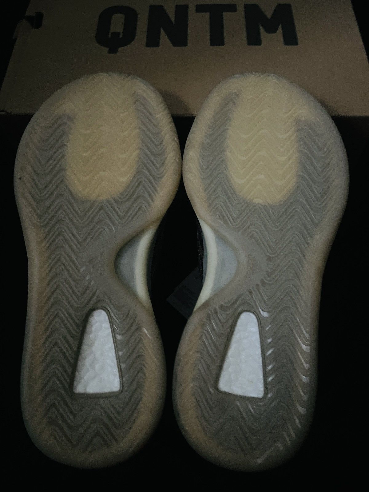 Nike adidas Yeezy QNTM Flash Orange Size US 12 / EU 45 - 9 Thumbnail